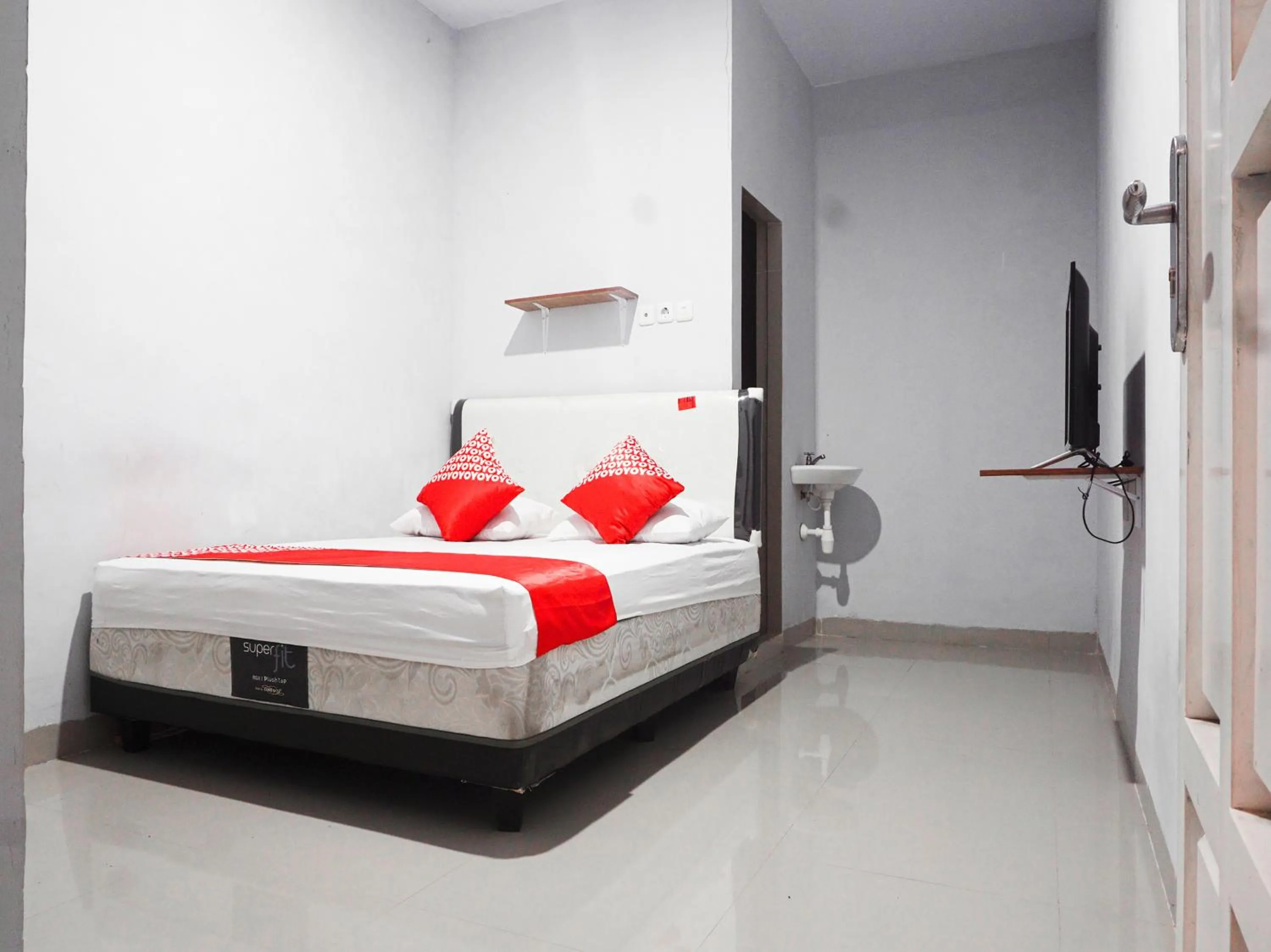 Bedroom, Bed in Hotel O Pondok Cahaya