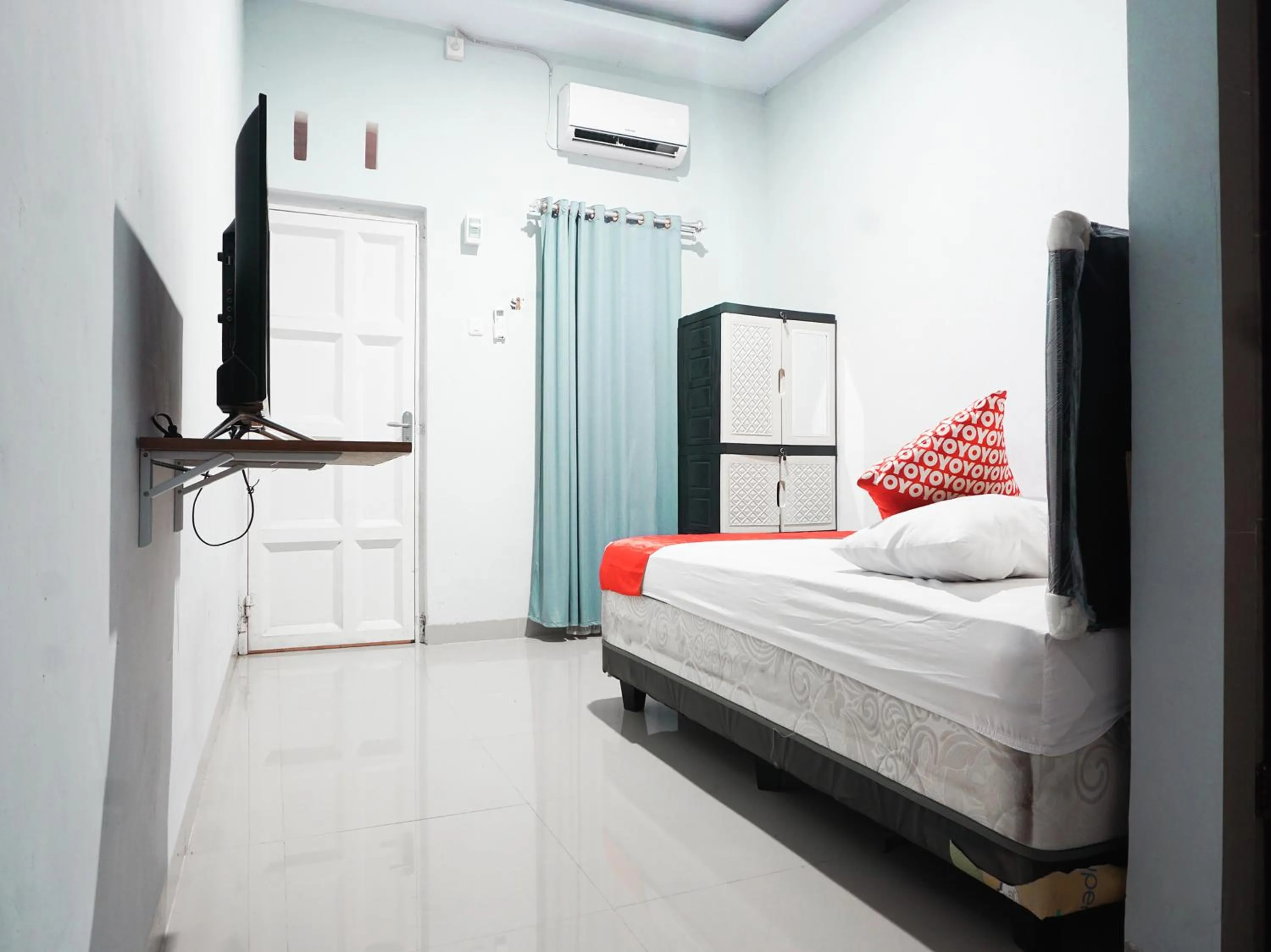 Bedroom, Bed in Hotel O Pondok Cahaya