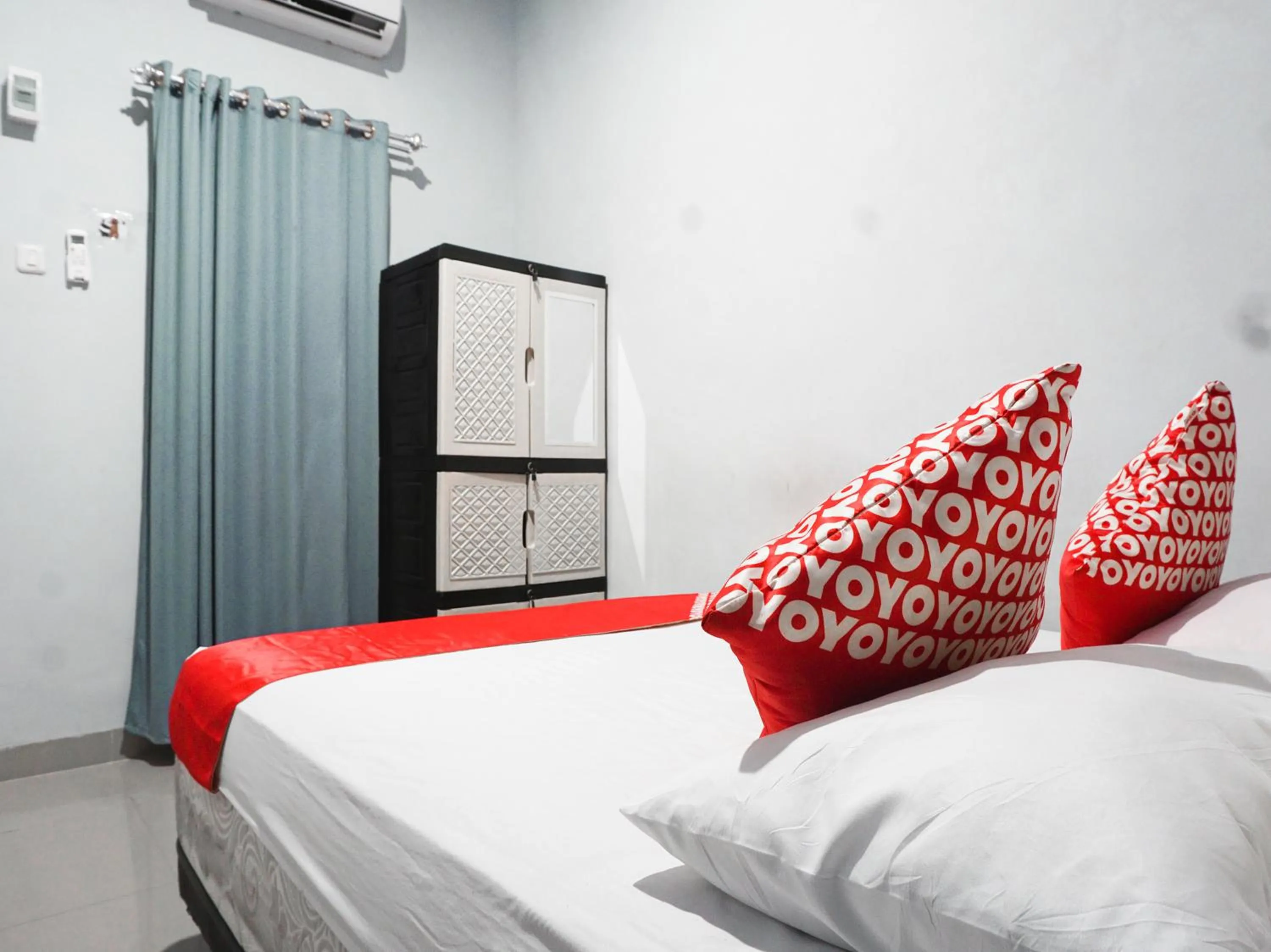 Bedroom, Bed in Hotel O Pondok Cahaya