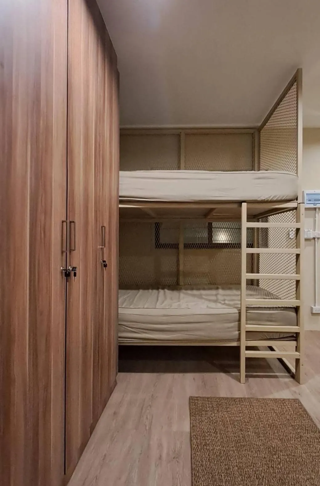 Photo of the whole room, Bed in U're Holitel