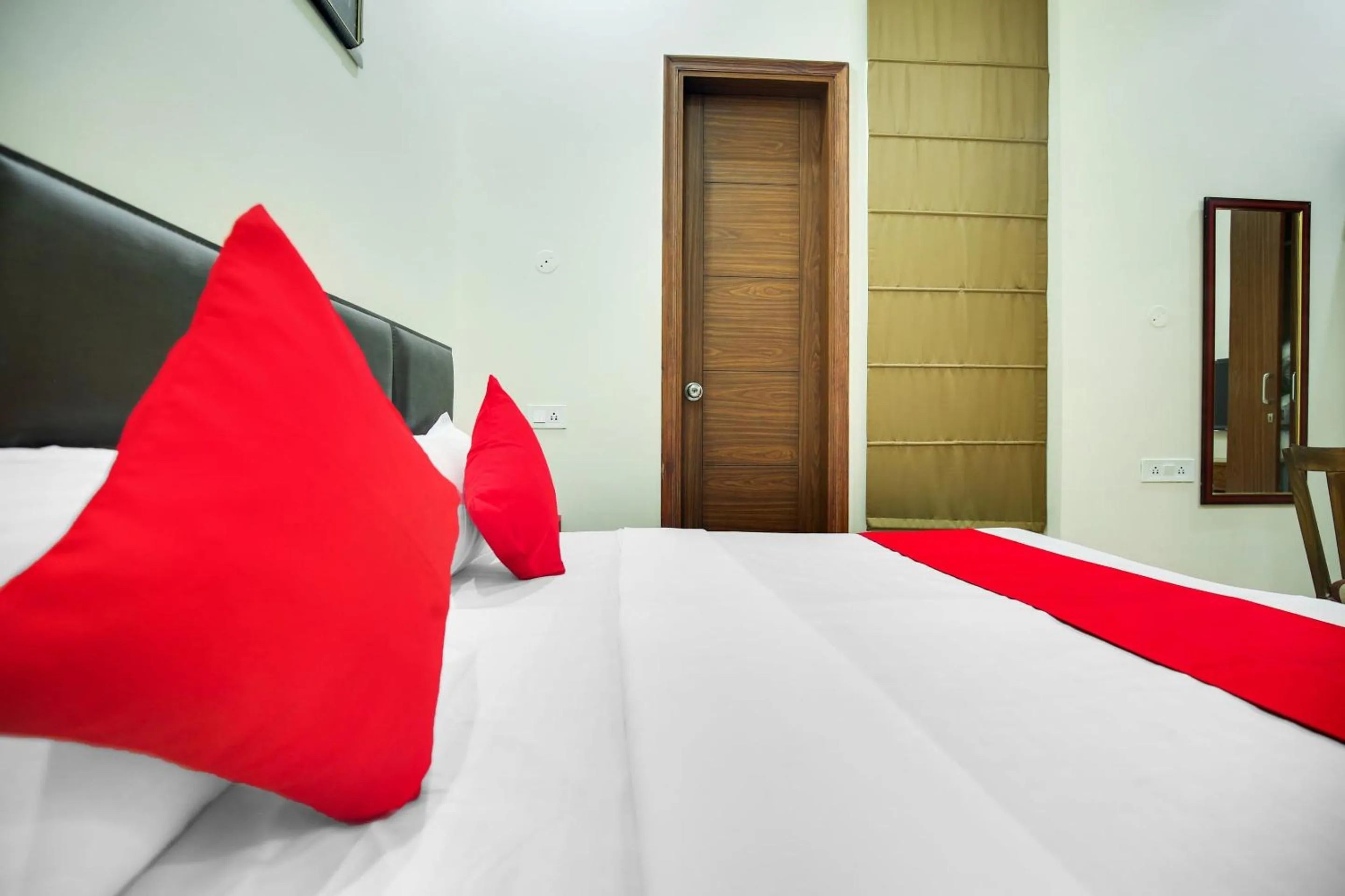 Bedroom in Hotel O Sky Line