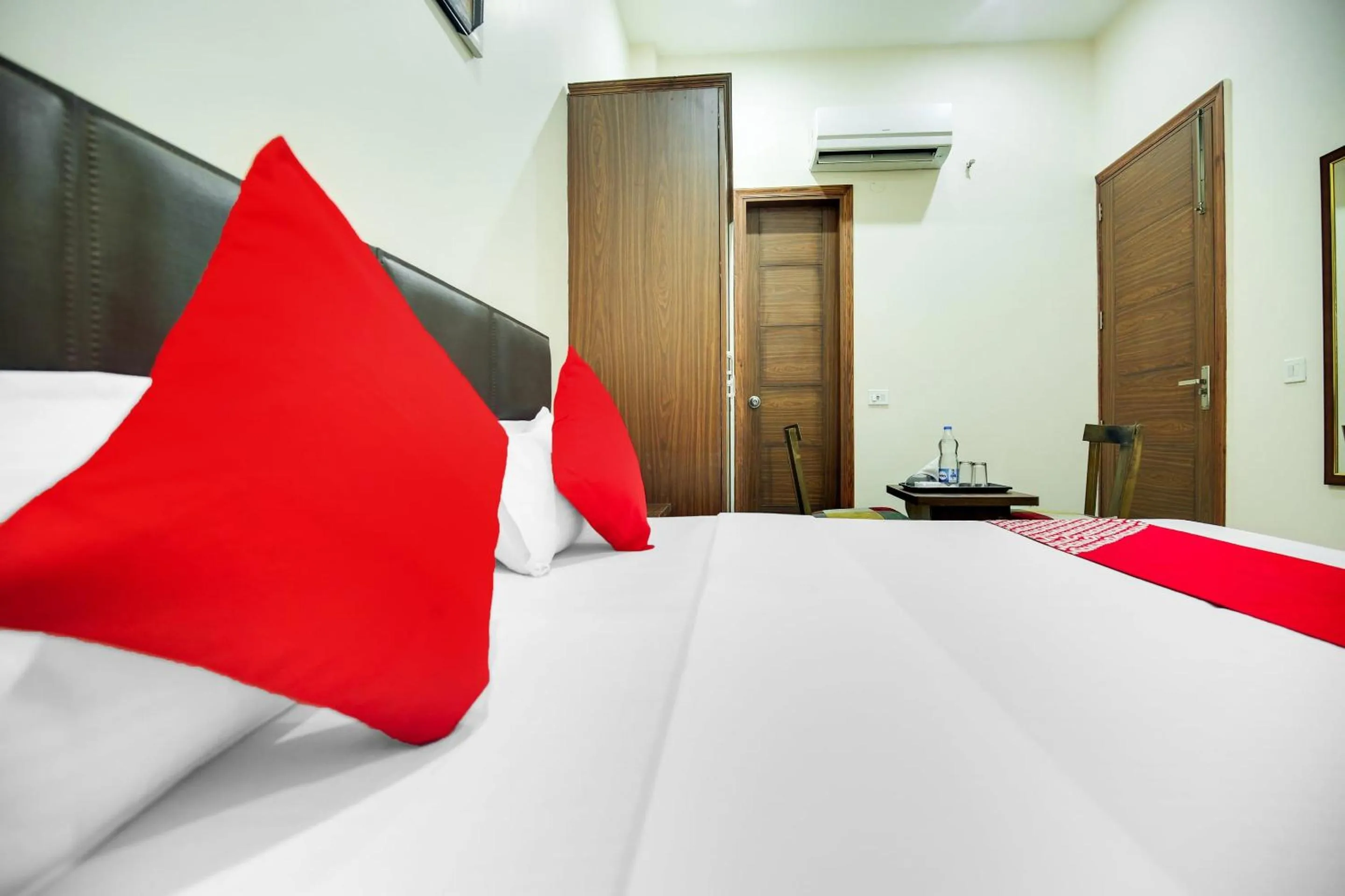 Bedroom in Hotel O Sky Line