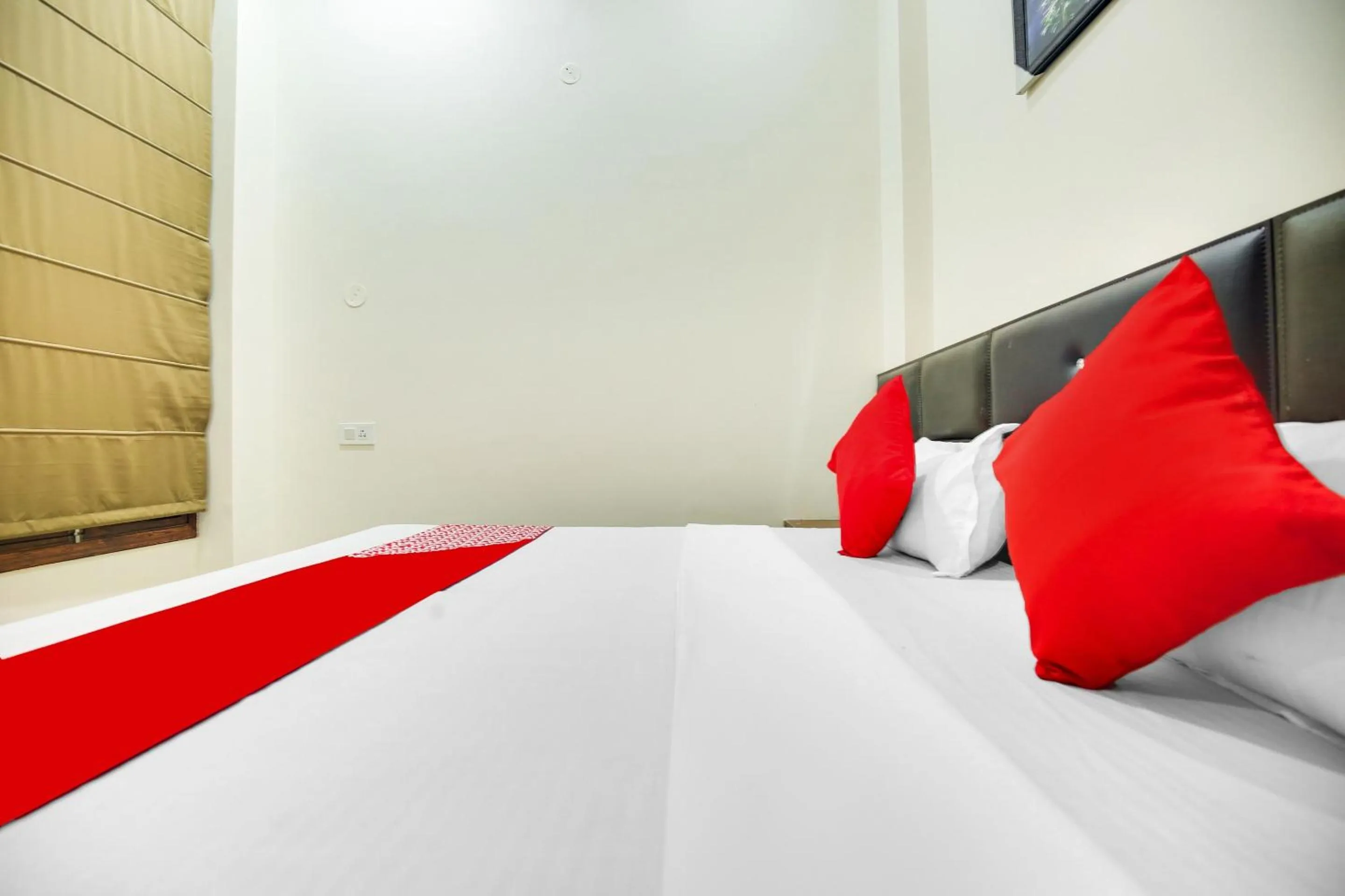 Bedroom in Hotel O Sky Line