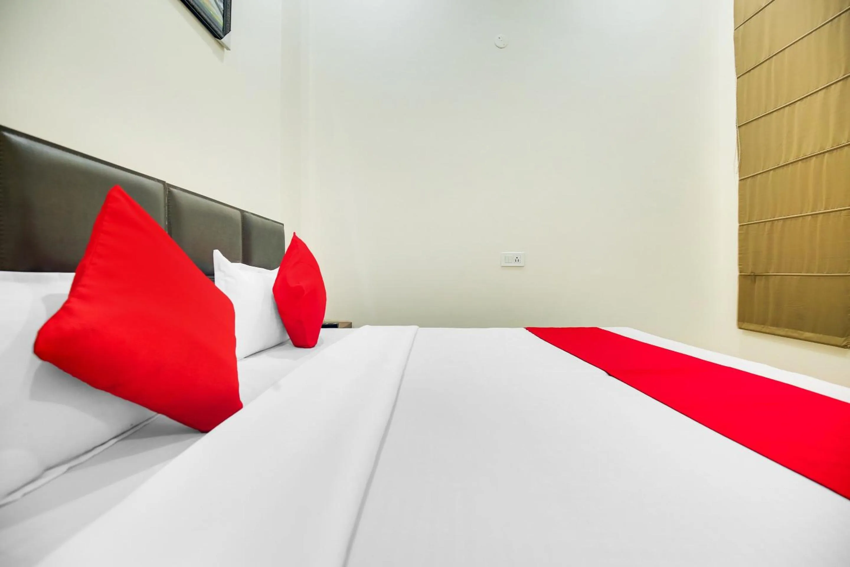 Bedroom in Hotel O Sky Line