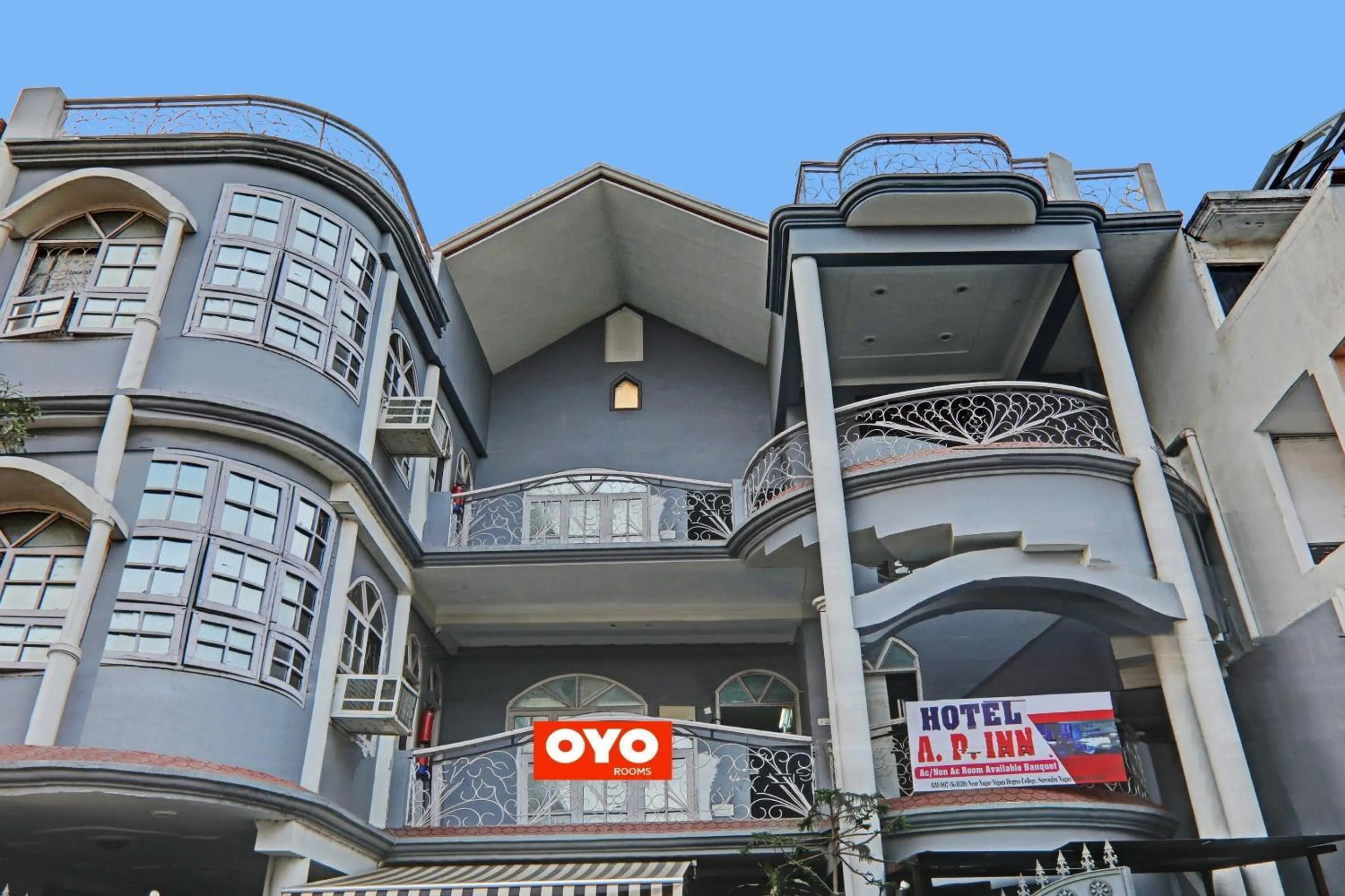 Facade/entrance in Hotel O APM INN