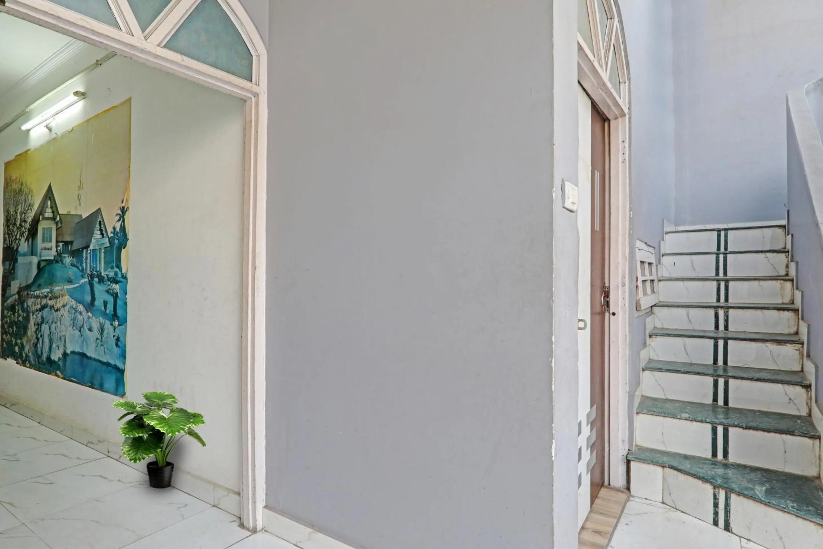 Facade/entrance in Hotel O APM INN