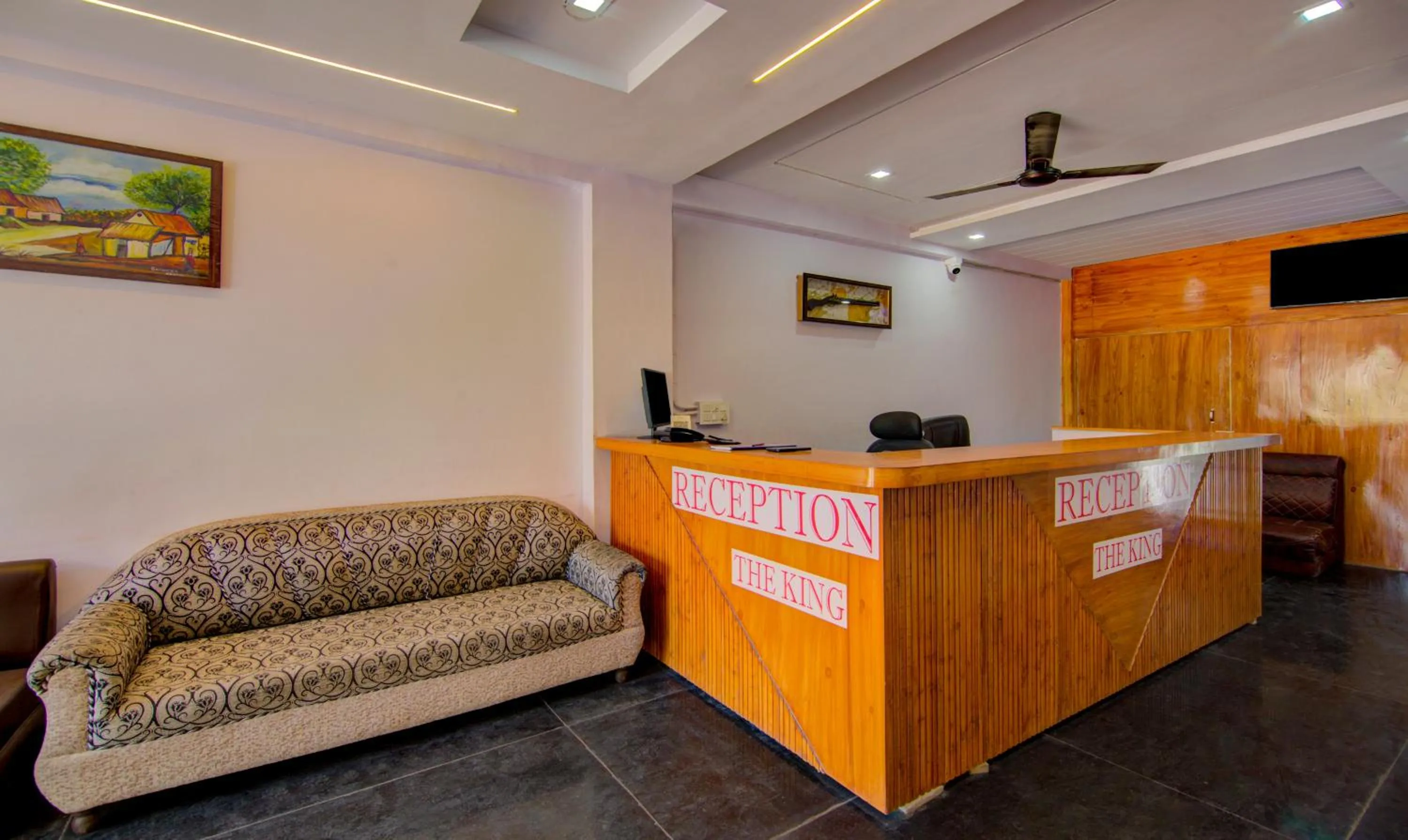 Lobby or reception in Treebo The King Mohali