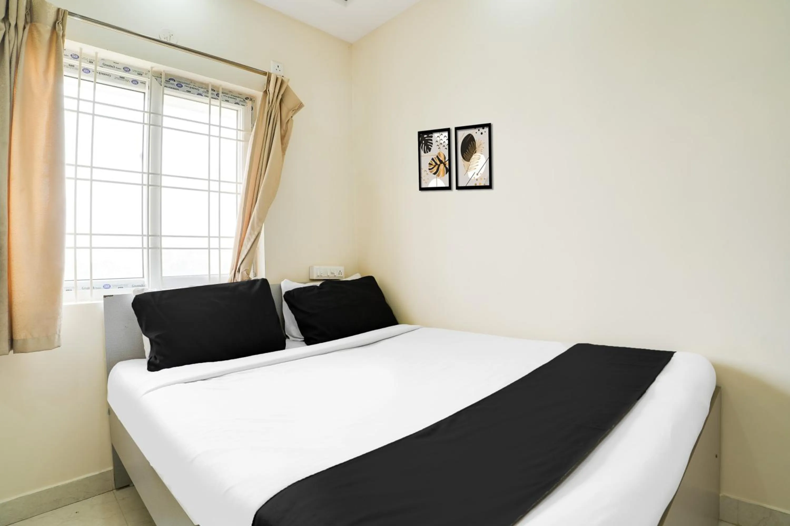 Bedroom, Bed in Super Hotel O Bangalore Near Reva Circle Formerly CKA Boarding