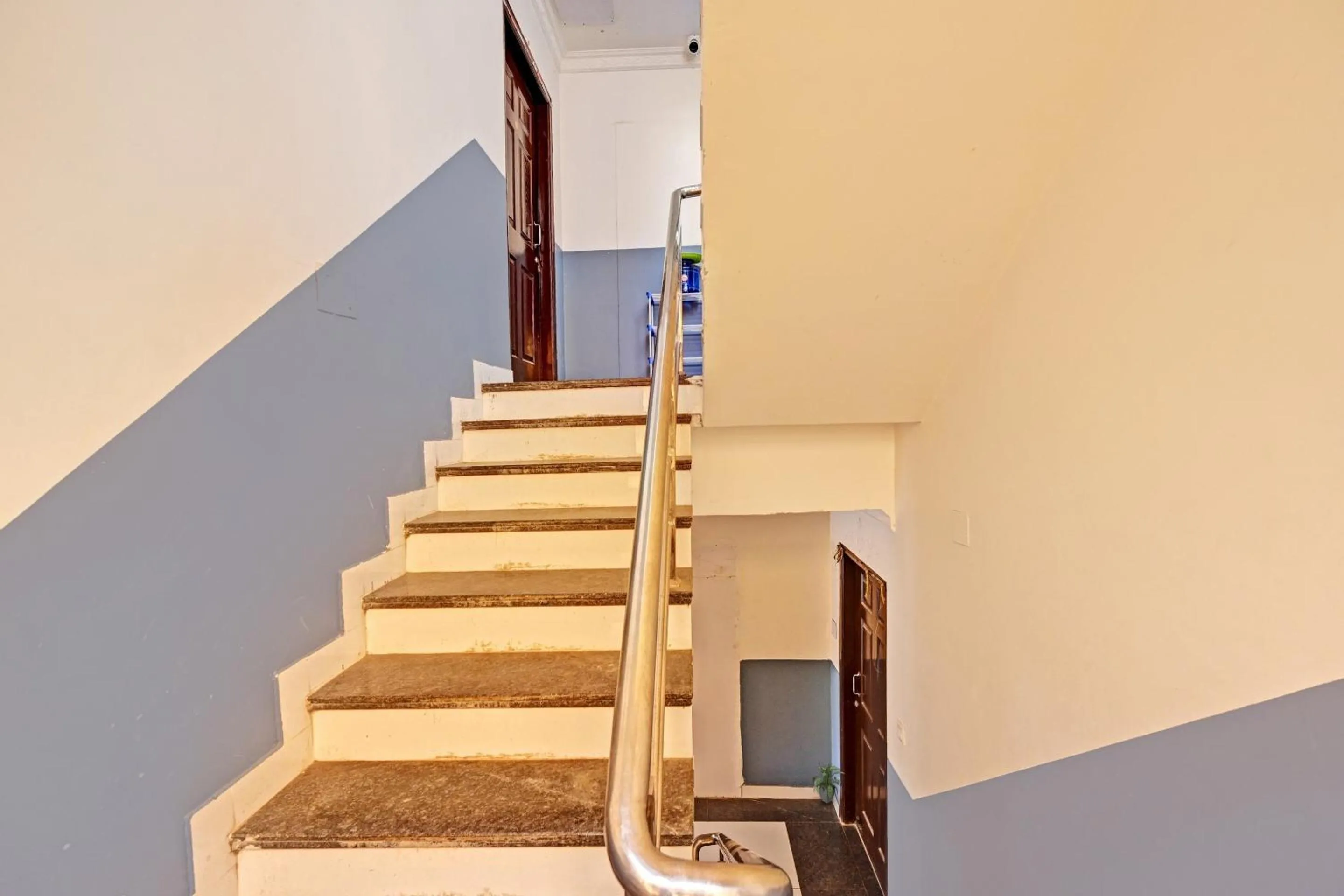 Lobby or reception in Hotel O Hi5 Days Inn Premium