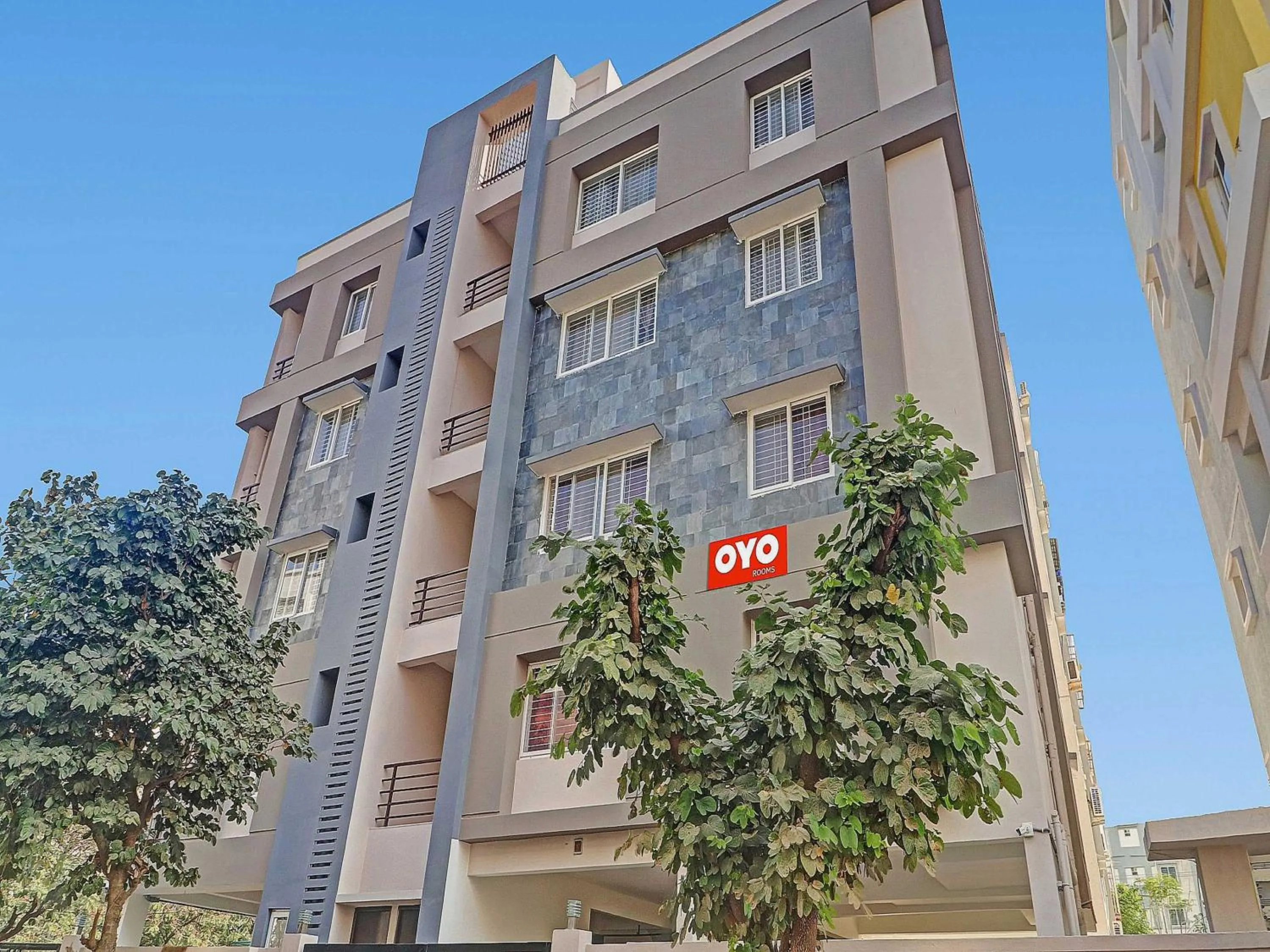 Facade/entrance in Super Hotel O Qualia Nallagandla