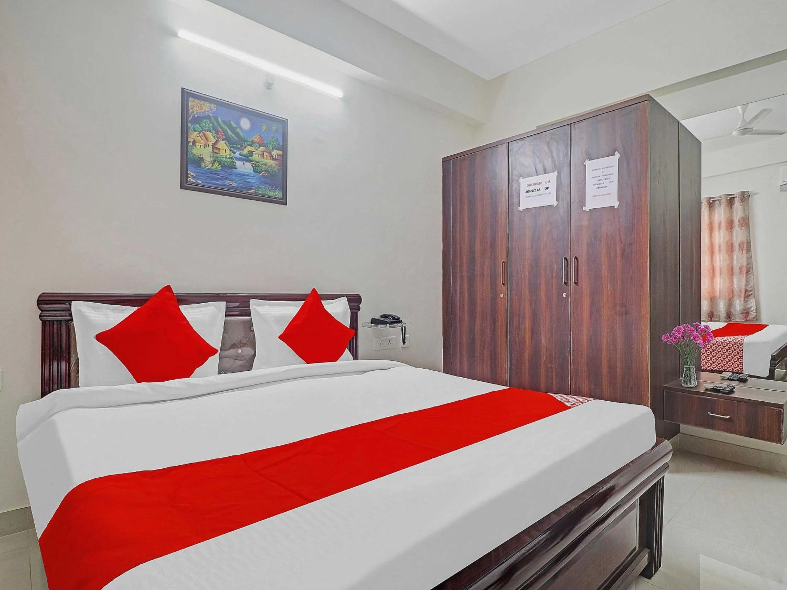 Bedroom, Bed in Super Hotel O Qualia Nallagandla