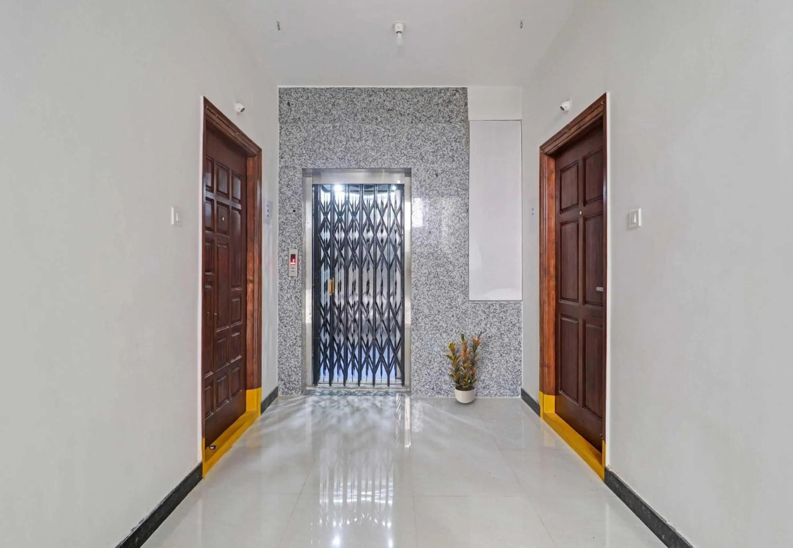 Lobby or reception in Super Hotel O Qualia Nallagandla