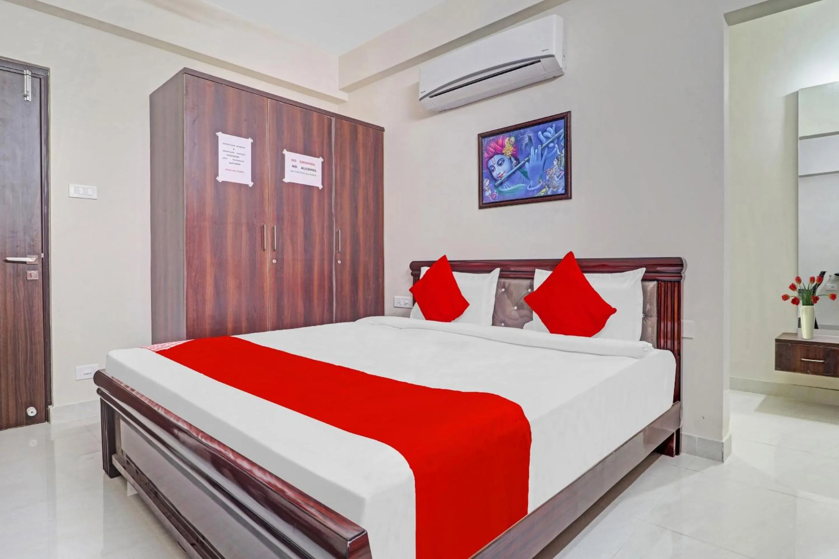 Bedroom, Bed in Super Hotel O Qualia Nallagandla