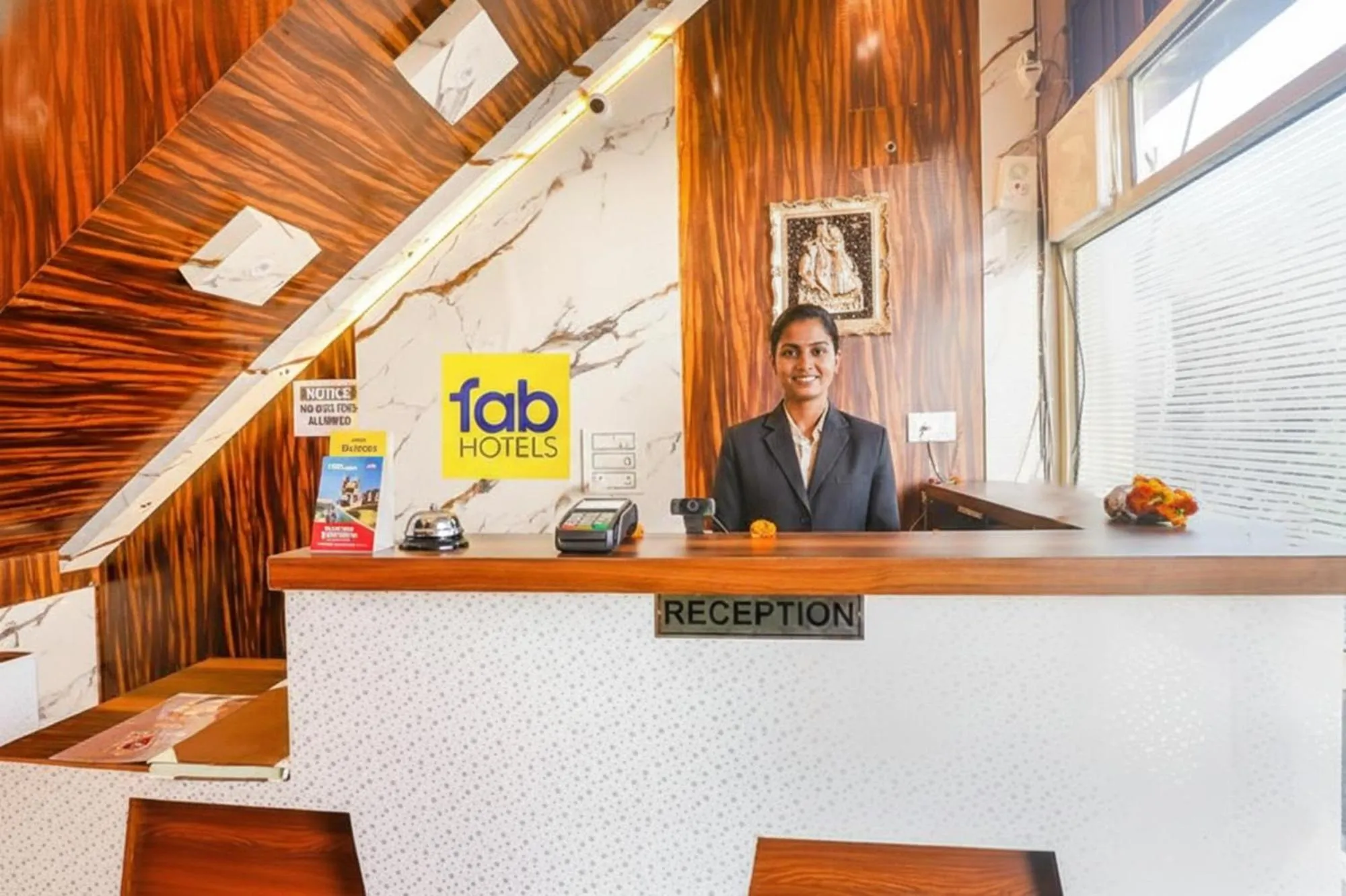 Lobby or reception in FabHotel Royal Vilas