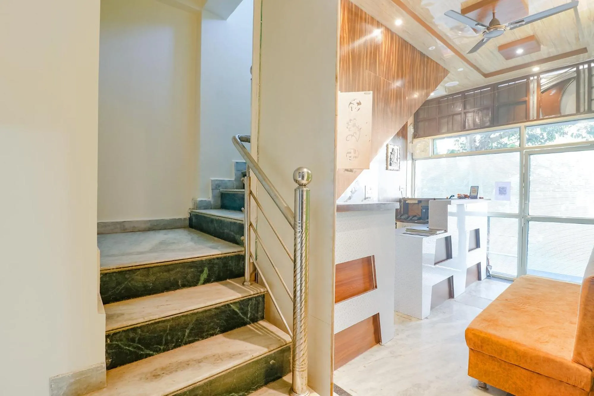 Lobby or reception in FabHotel Royal Vilas