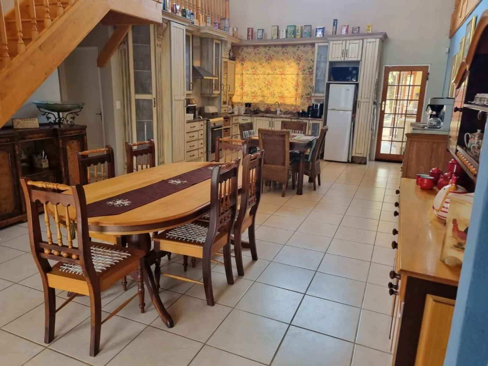 Kitchen or kitchenette in La Maison on Vaal Bed and Breakfast