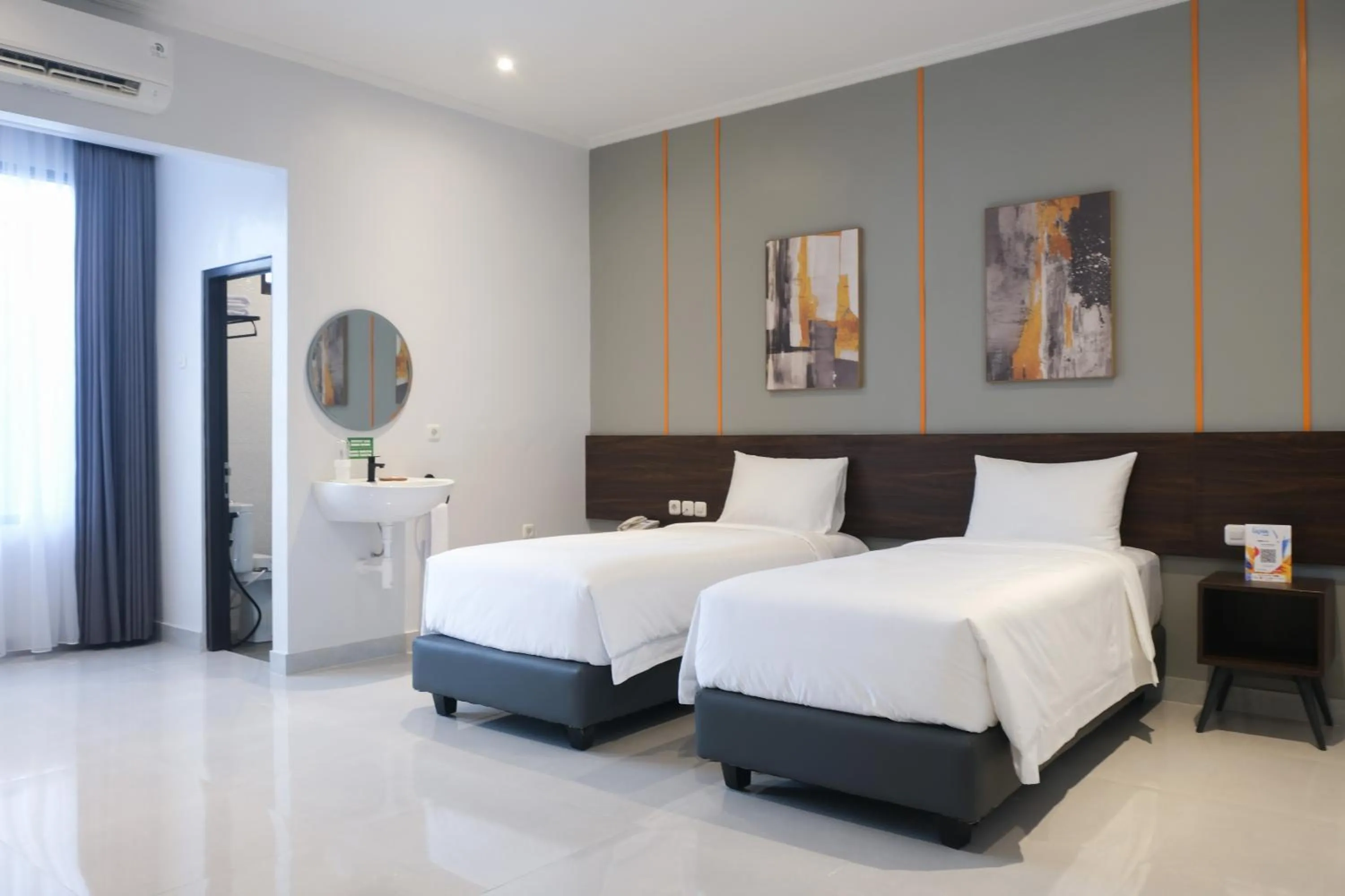 Photo of the whole room, Bed in Atap Biru Residence