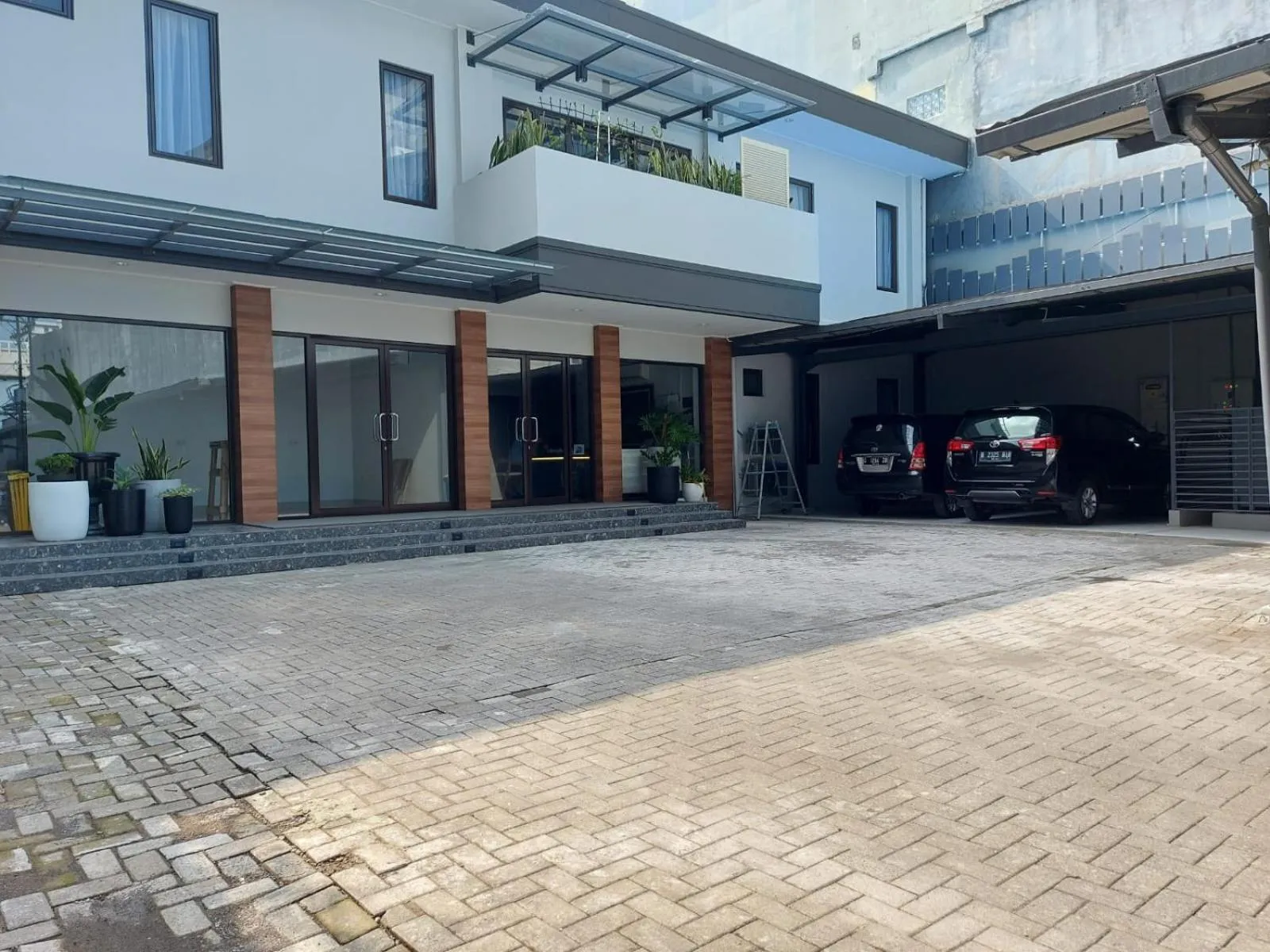 Day in Atap Biru Residence