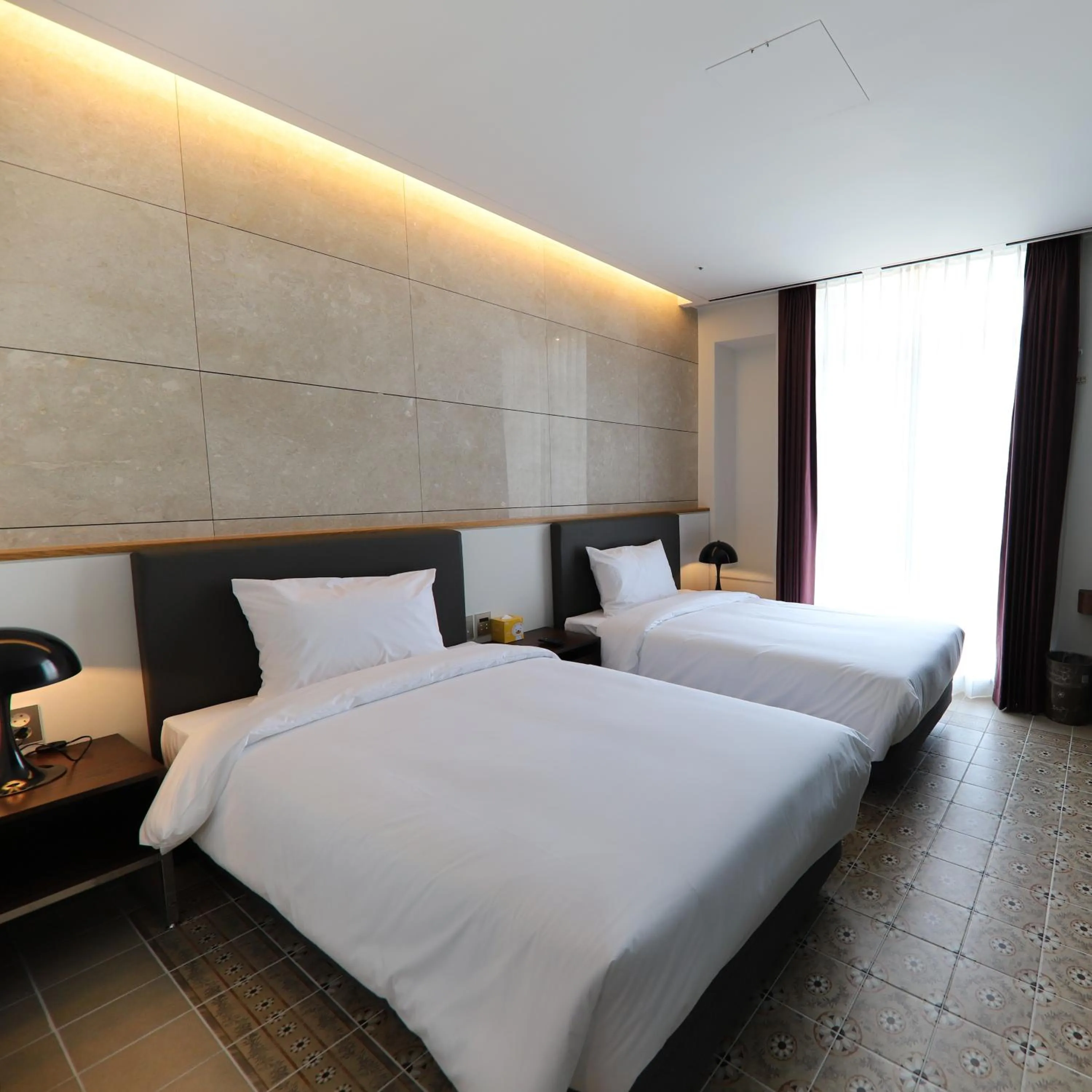 Bed in LE SEOUL HOTEL