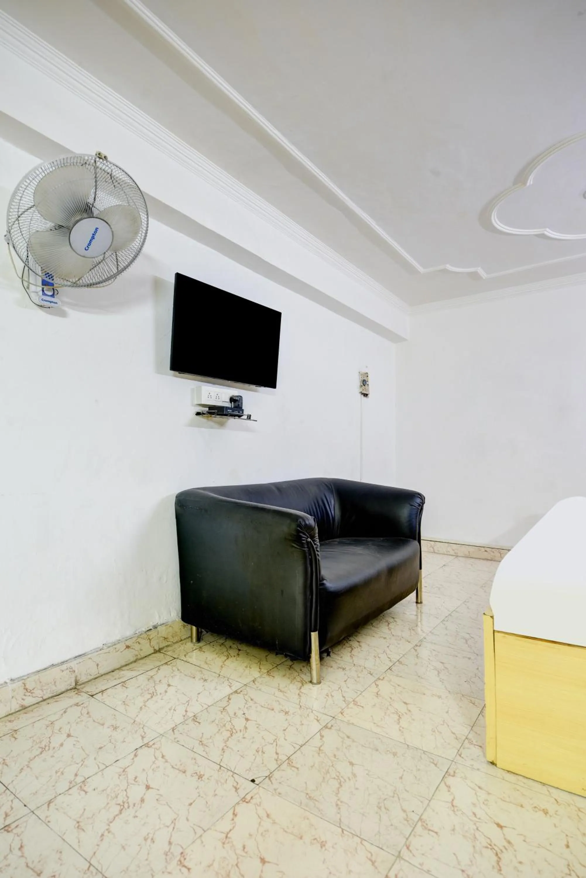 Hotel Quadis - Noida sec 15