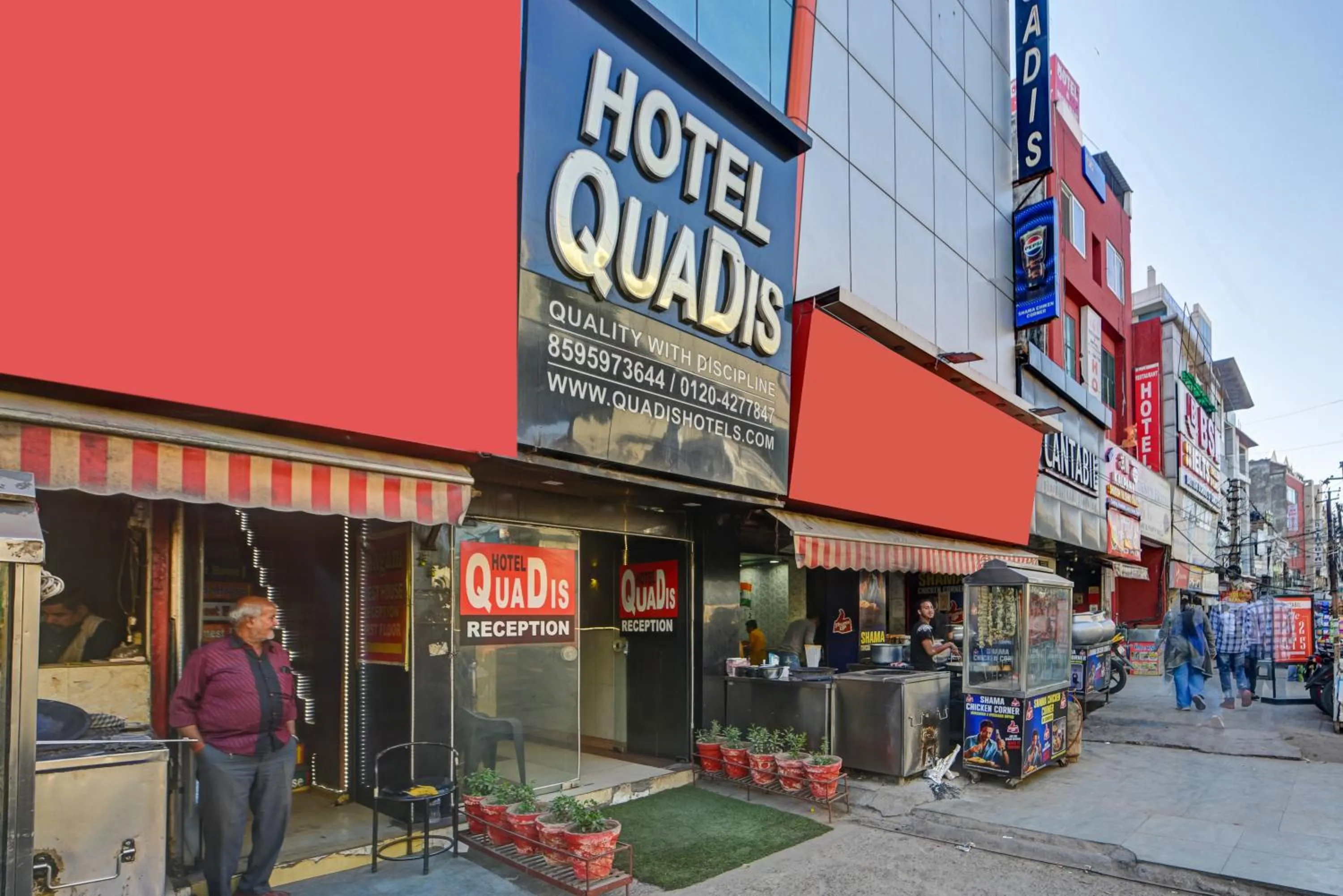 Hotel Quadis - Noida sec 15