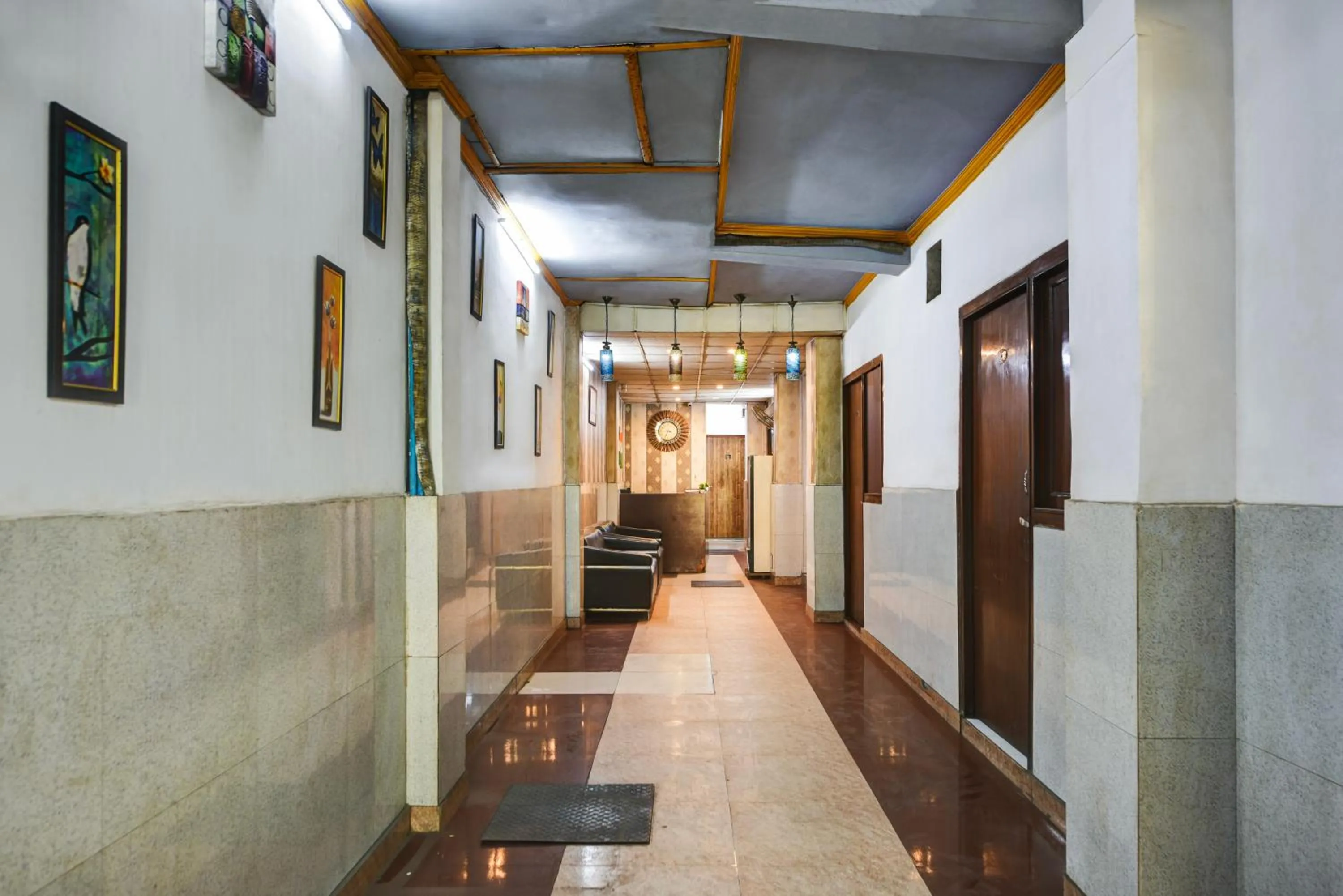 Hotel Quadis - Noida sec 15