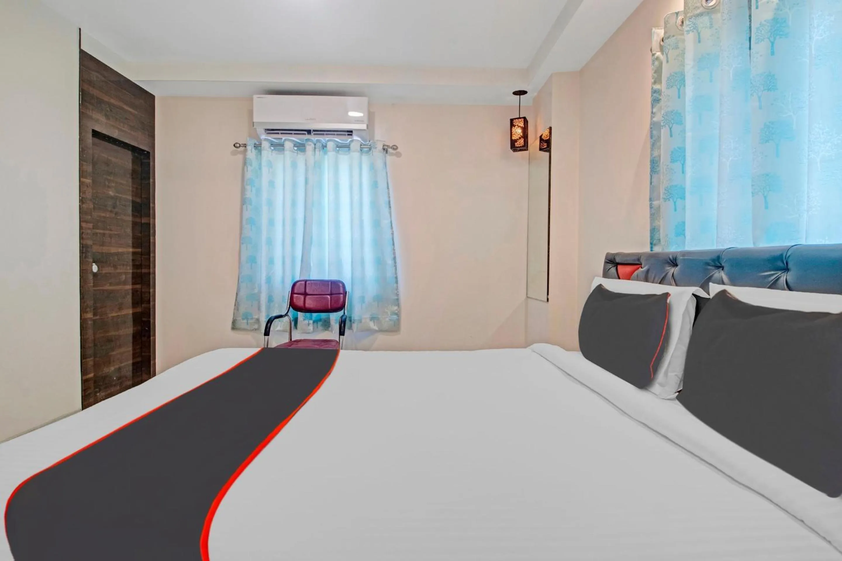 Bedroom in Collection O Halcyon SS Grand