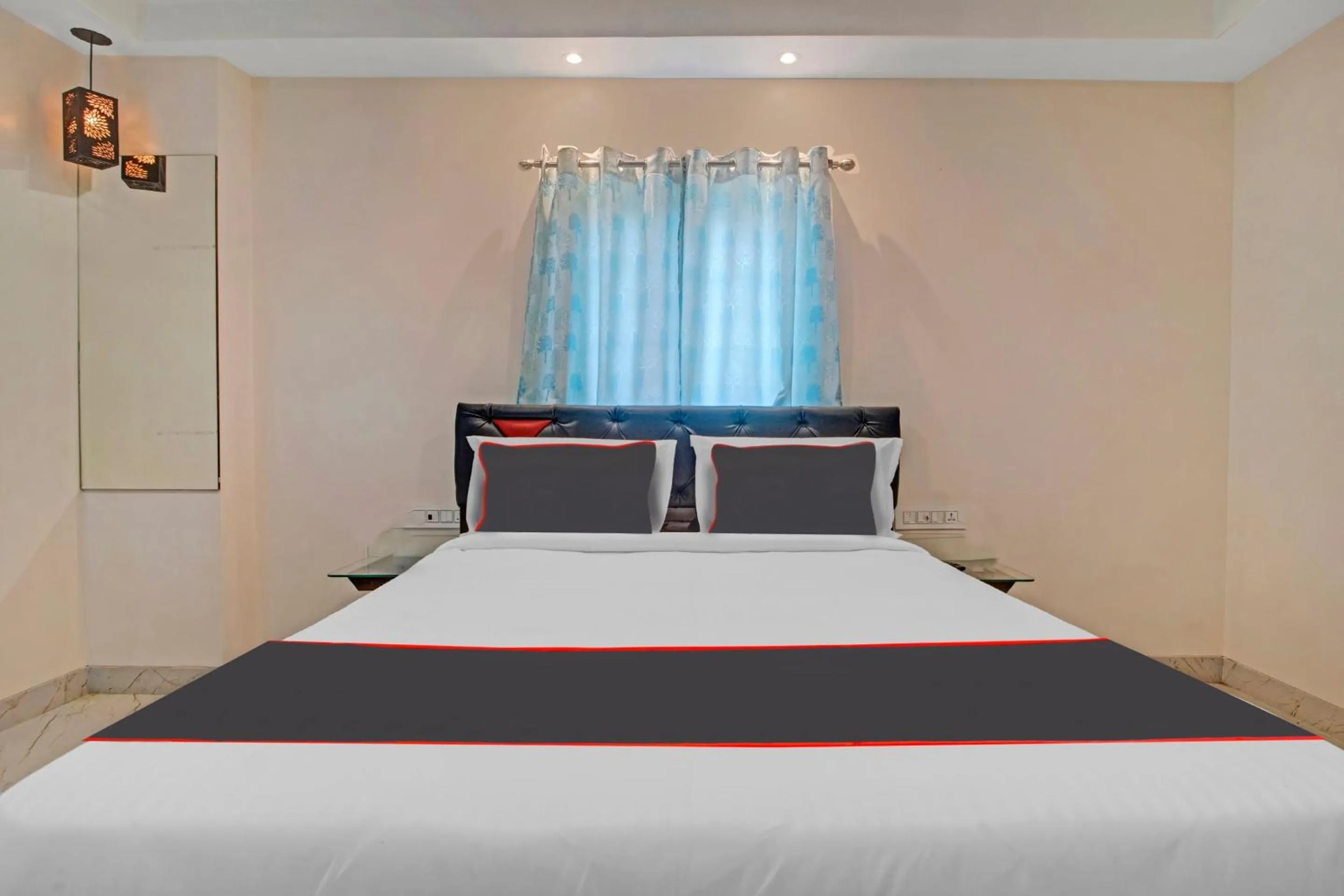 Bedroom in Collection O Halcyon SS Grand