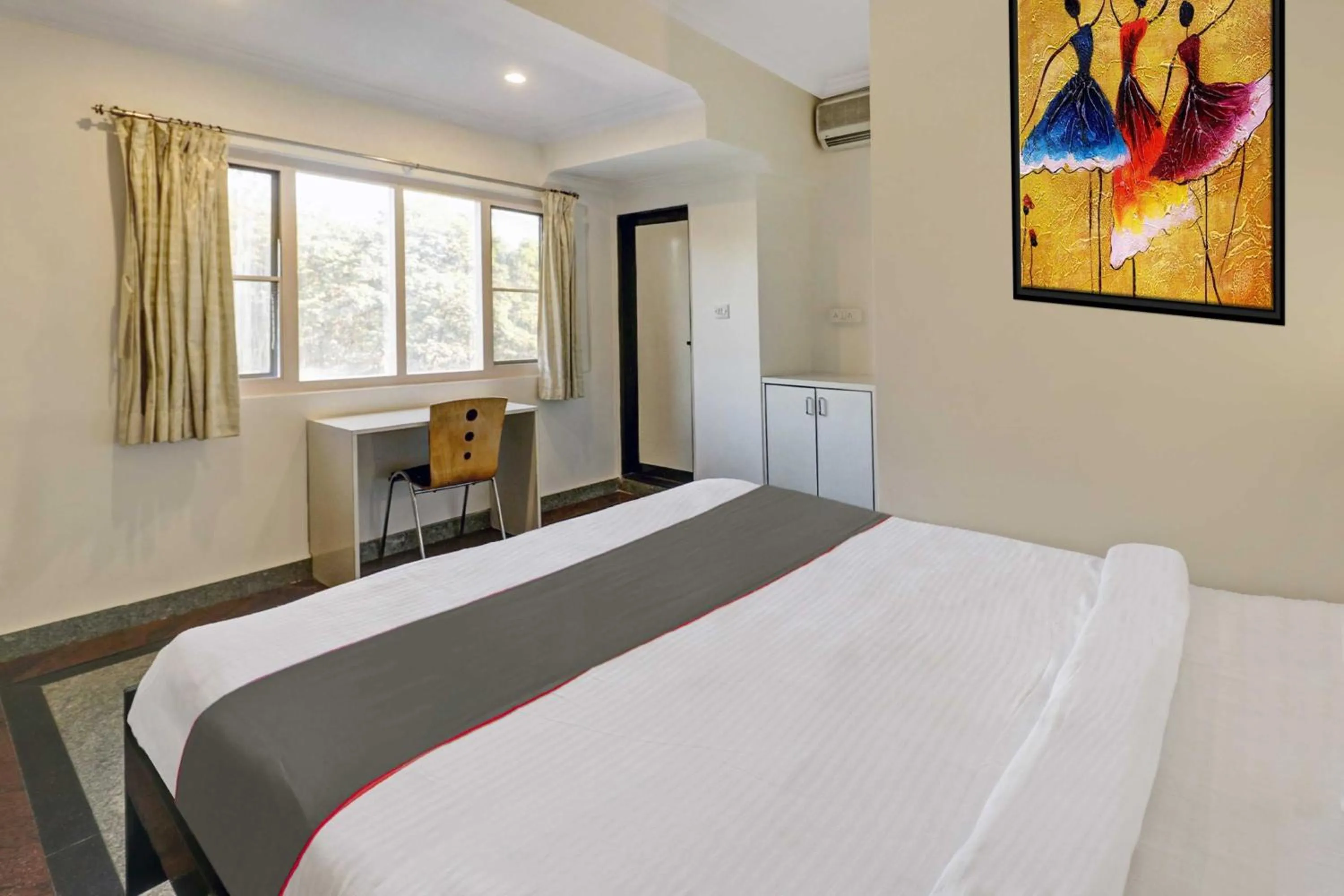 Bedroom, Bed in Super Collection O Sabharwal Residency Near Lalbagh Botanical Garden