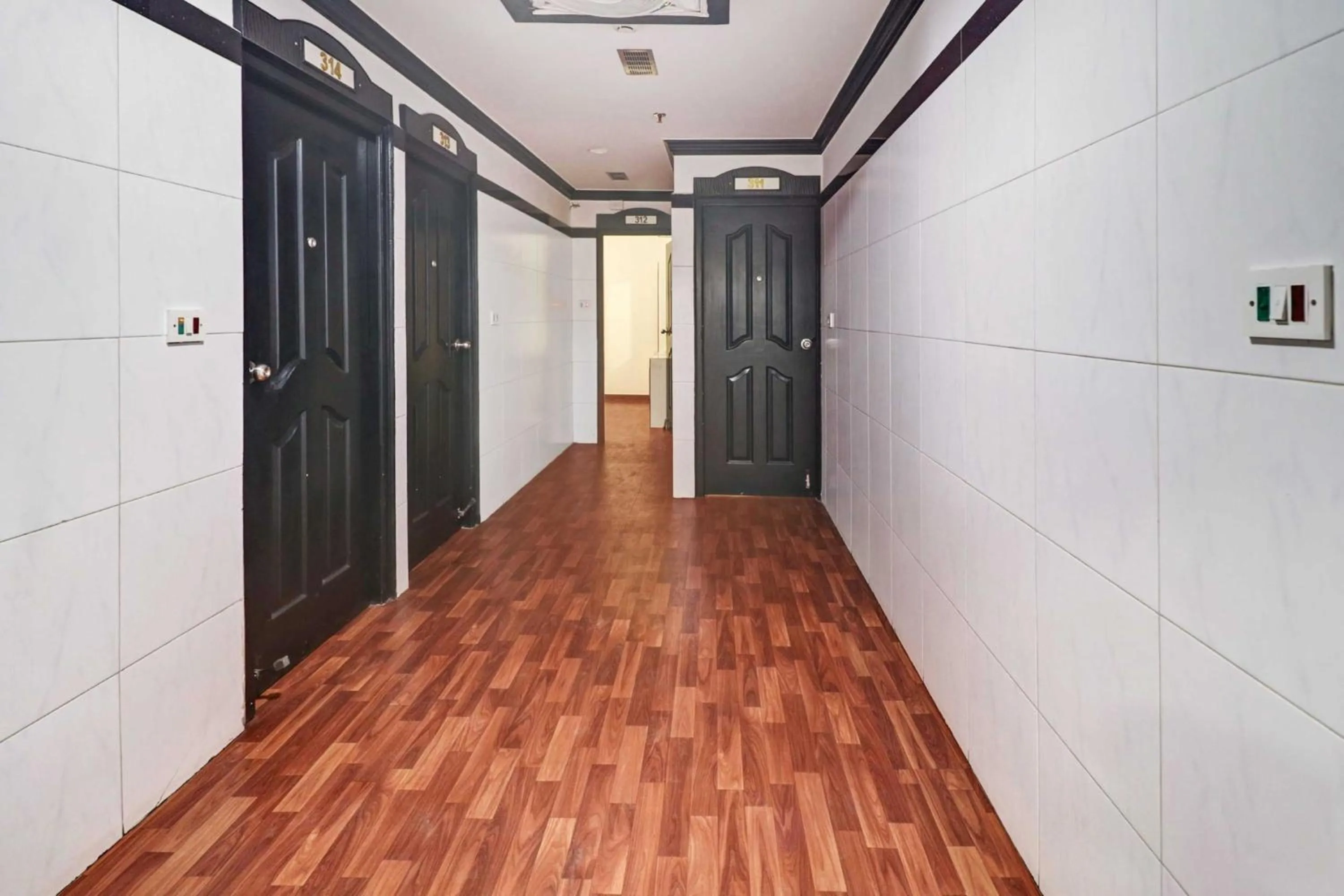 Lobby or reception in Super Collection O Sabharwal Residency Near Lalbagh Botanical Garden