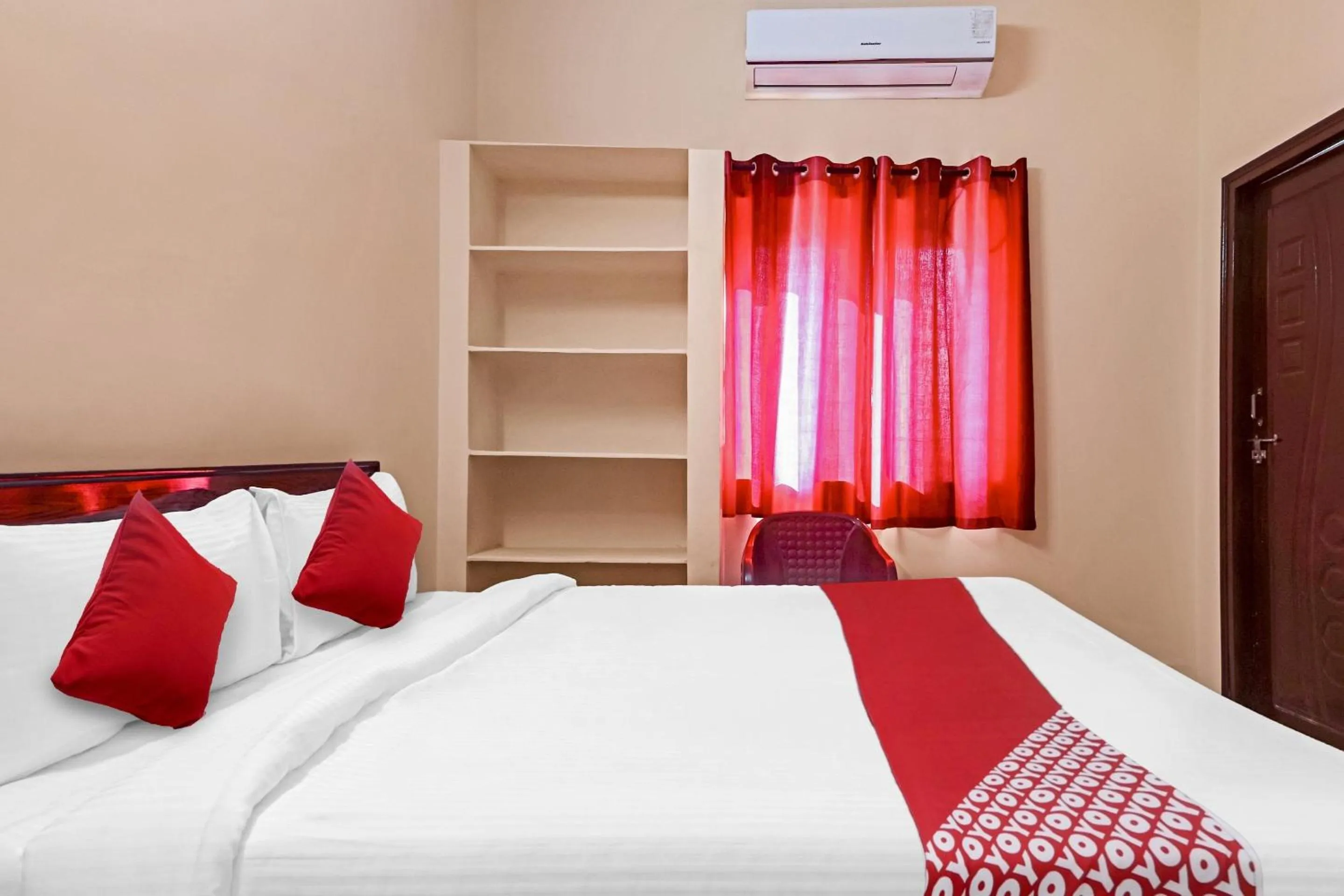 Bedroom, Bed in Hotel O Walk Inn Hotels