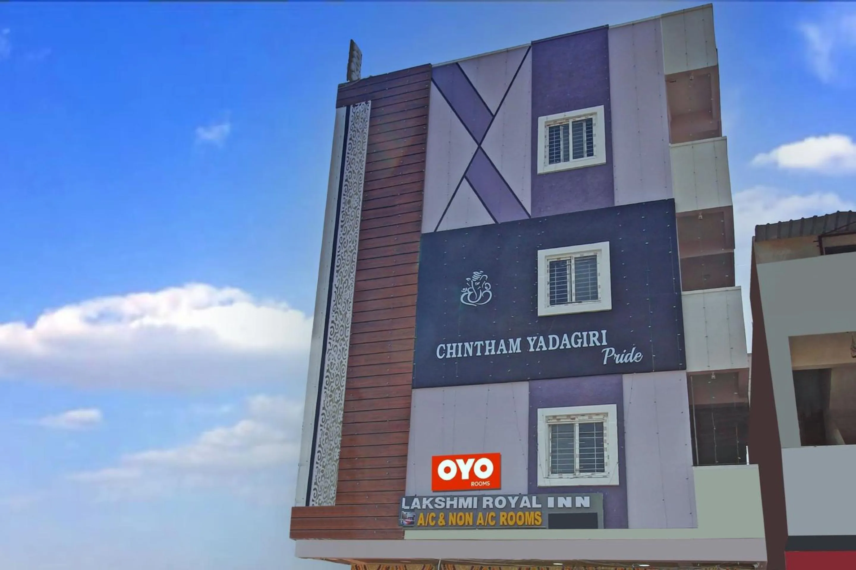 Facade/entrance in Super Hotel O Lakshmi Royal Inn