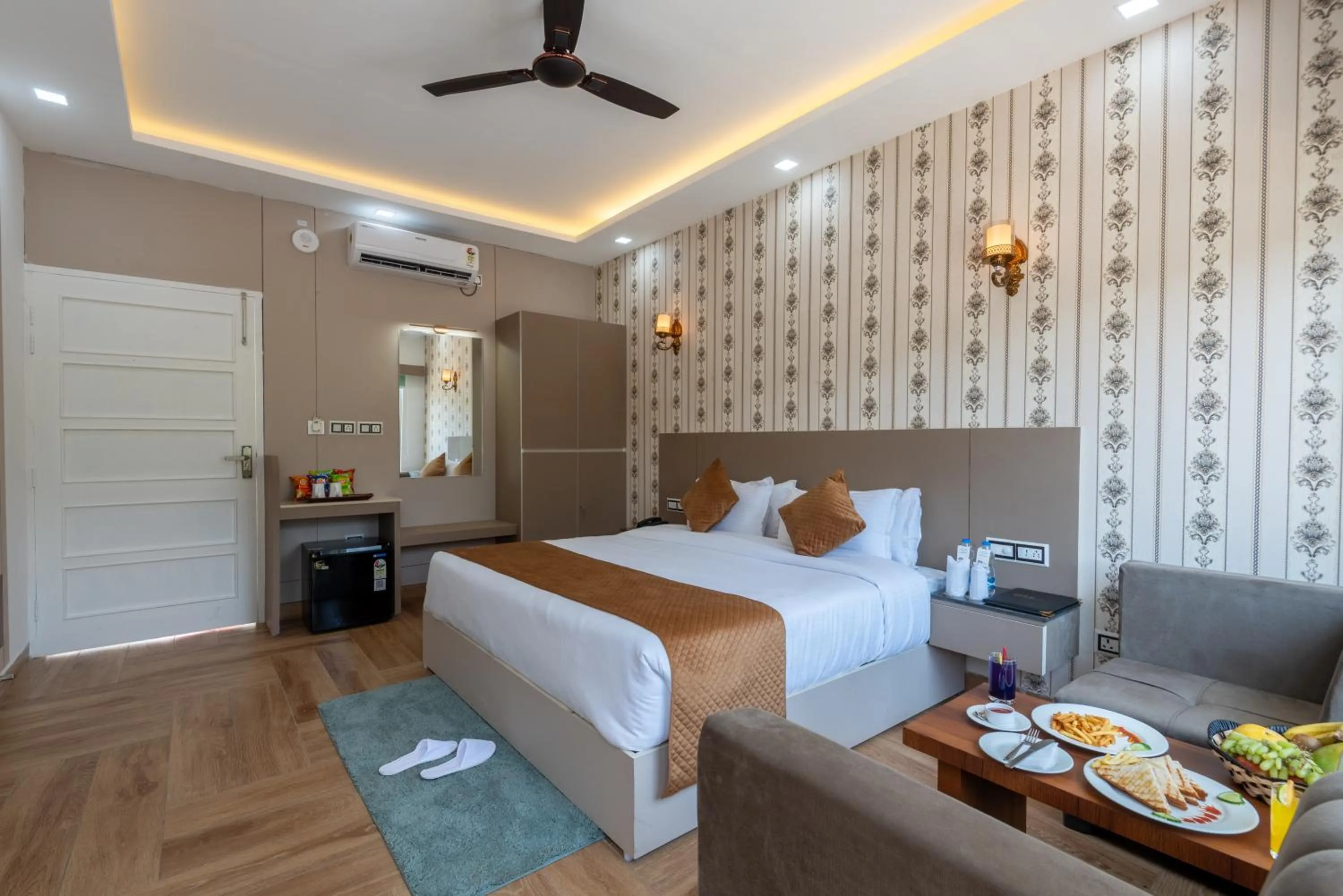 Seating area, Bed in DLS Nature Trinket Resort - Dalhousie with Swimming Pool