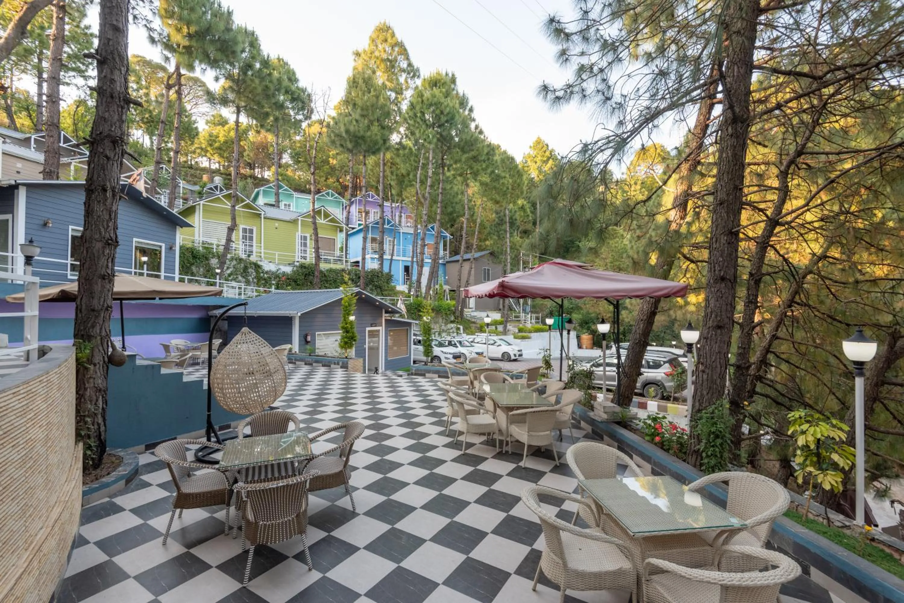 Restaurant/places to eat in DLS Nature Trinket Resort - Dalhousie with Swimming Pool