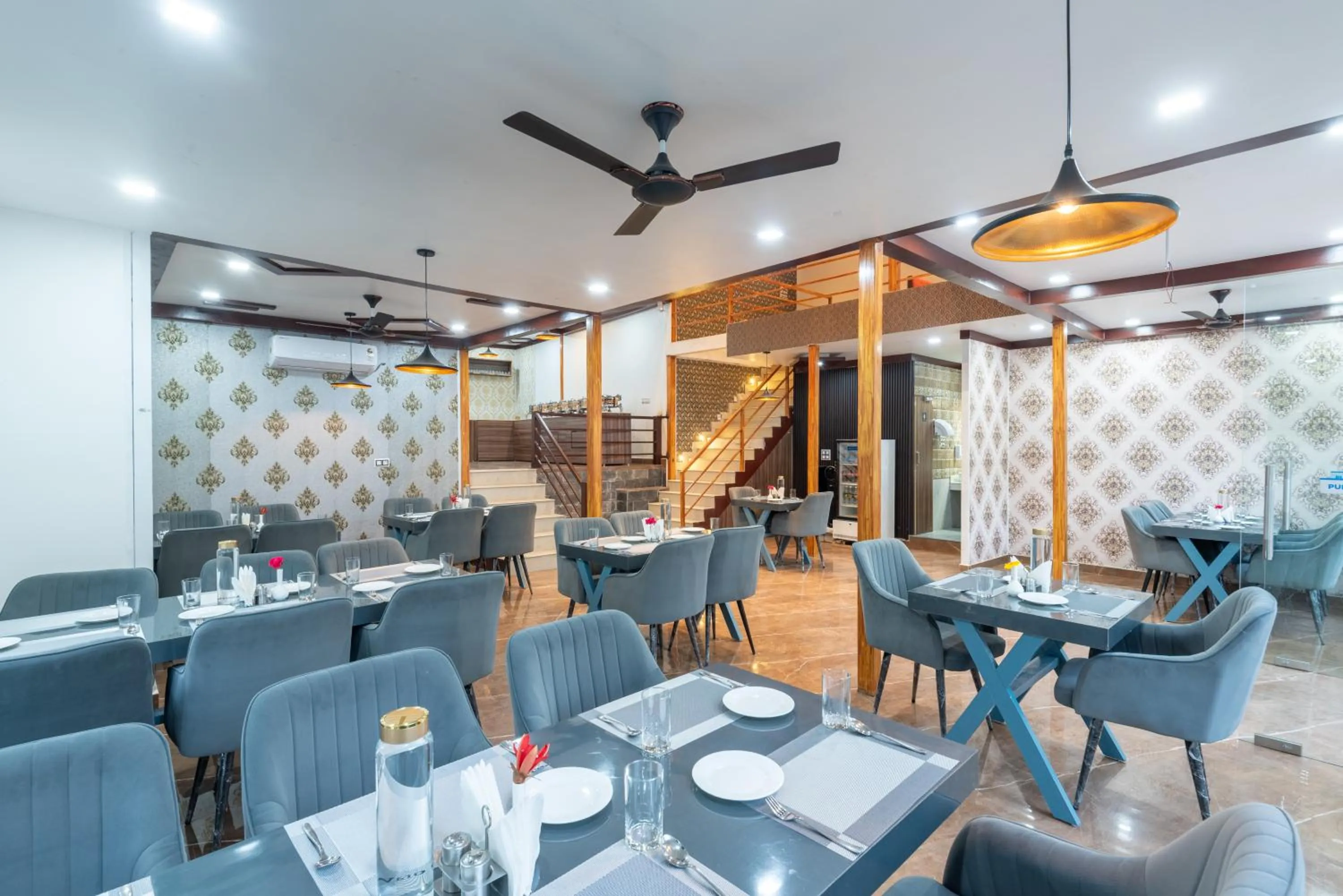 Restaurant/places to eat in DLS Nature Trinket Resort - Dalhousie with Swimming Pool