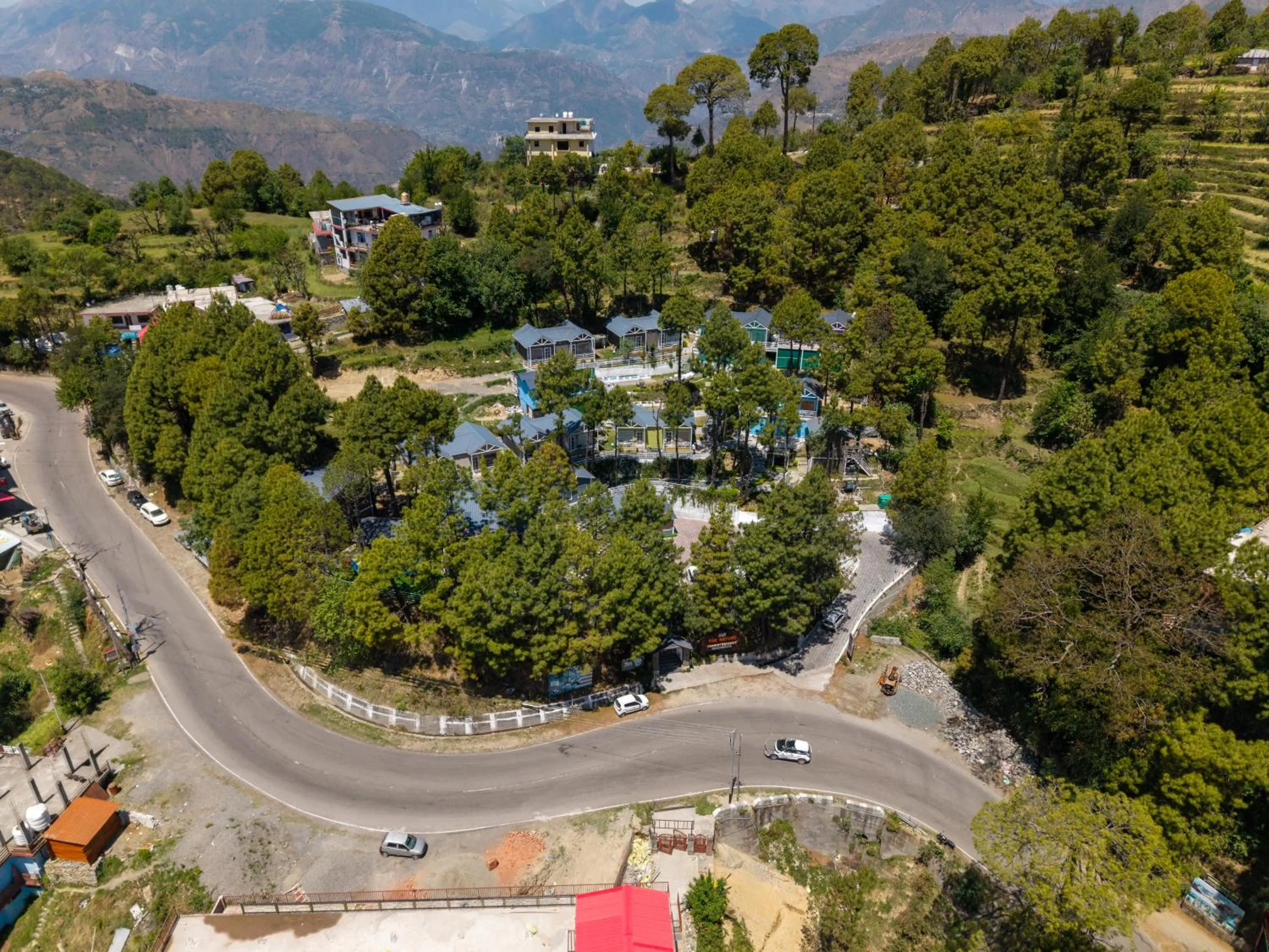 Natural landscape in DLS Nature Trinket Resort - Dalhousie with Swimming Pool