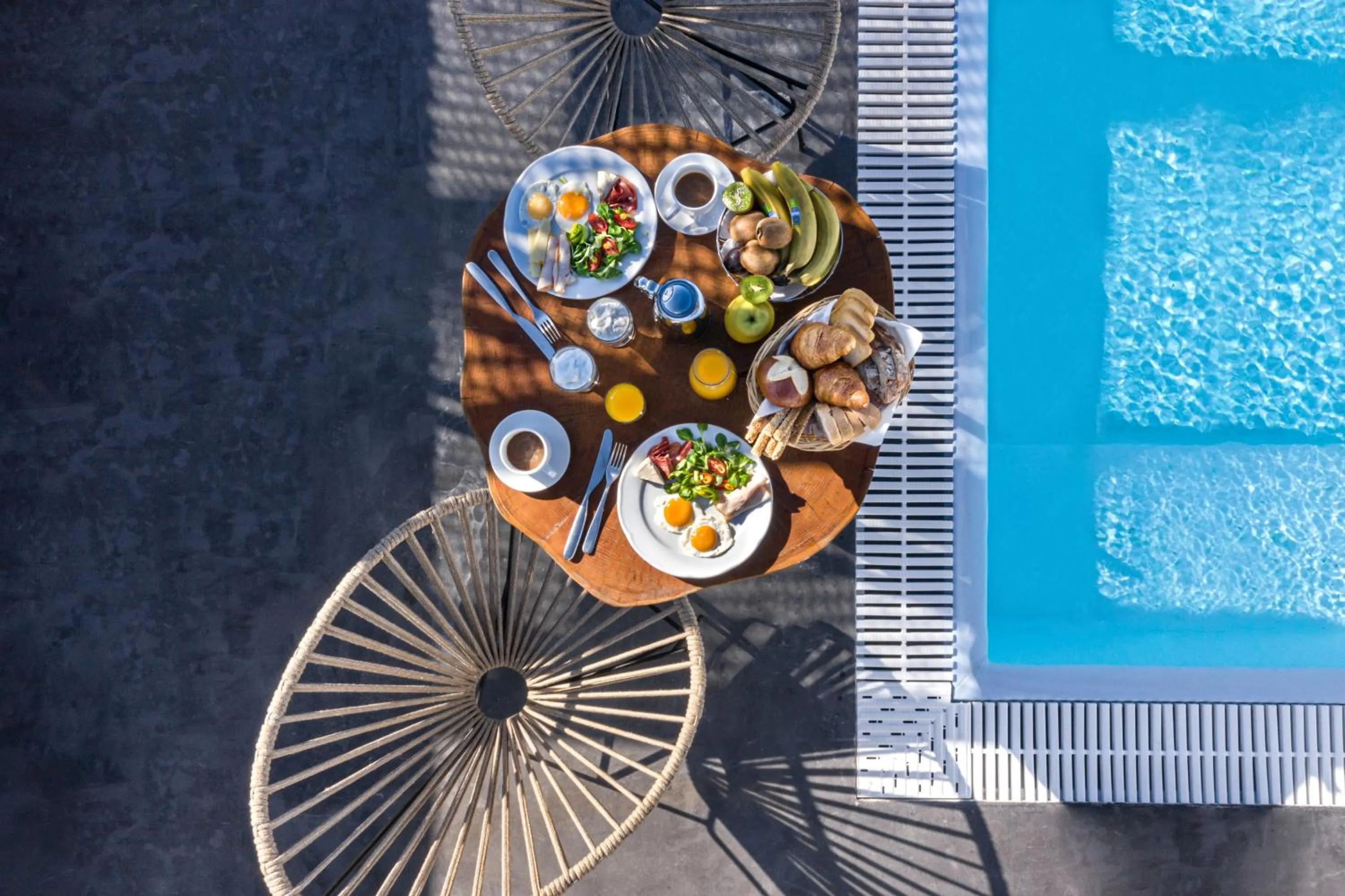 Breakfast in Smy Santorini Suites & Villas