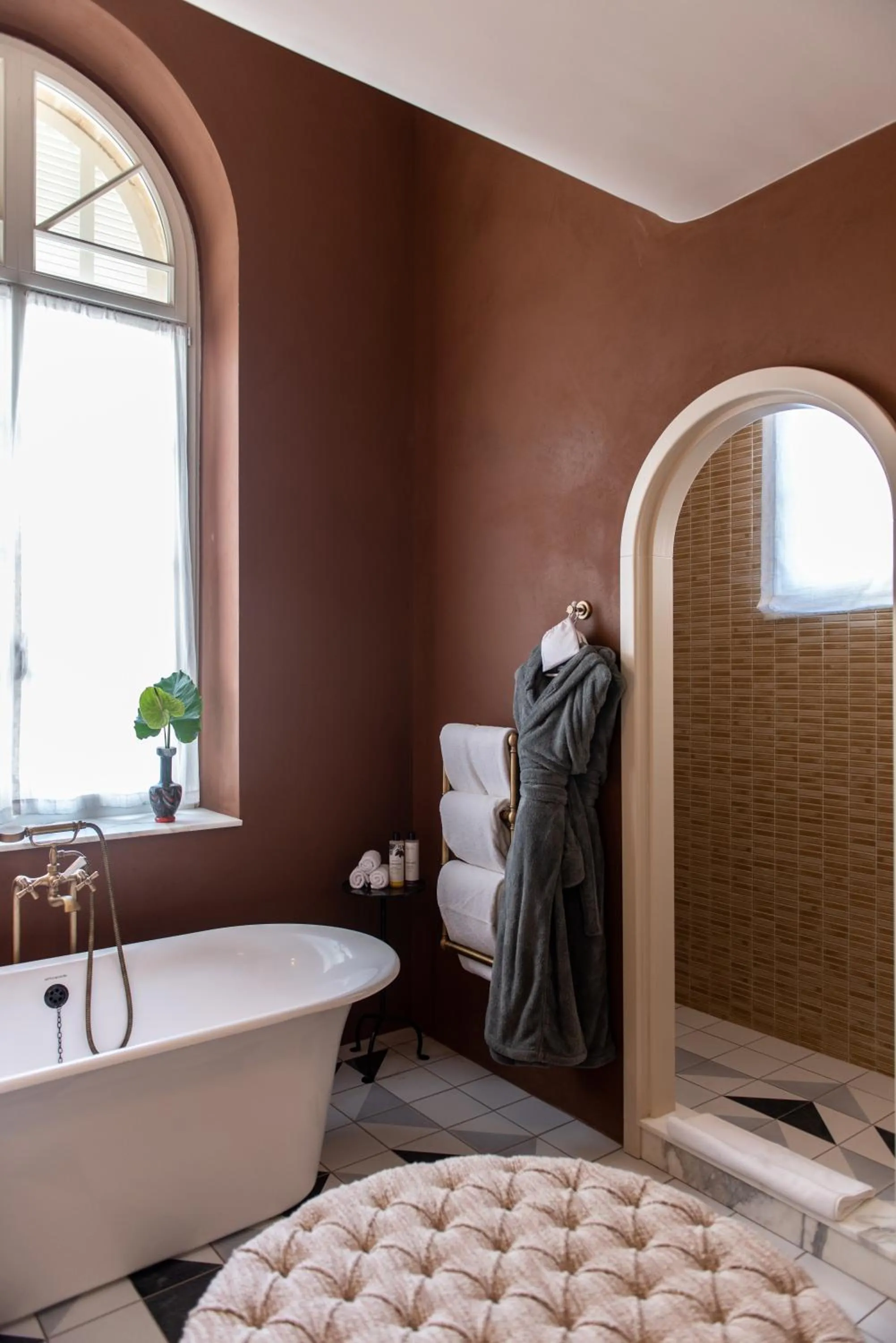 Shower, Bed in Soho House Tel Aviv