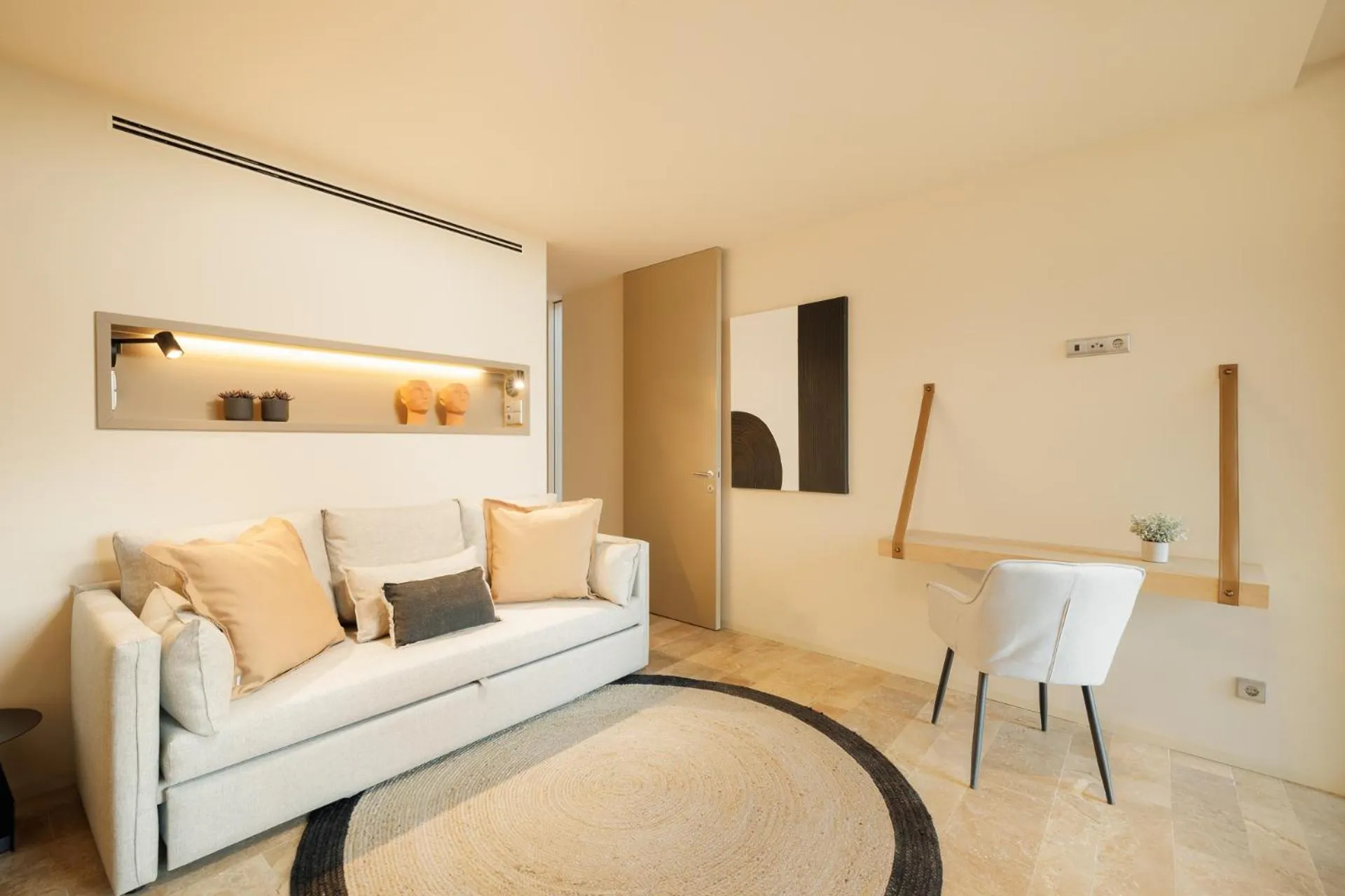 Seating area in Palmares Signature Apartments