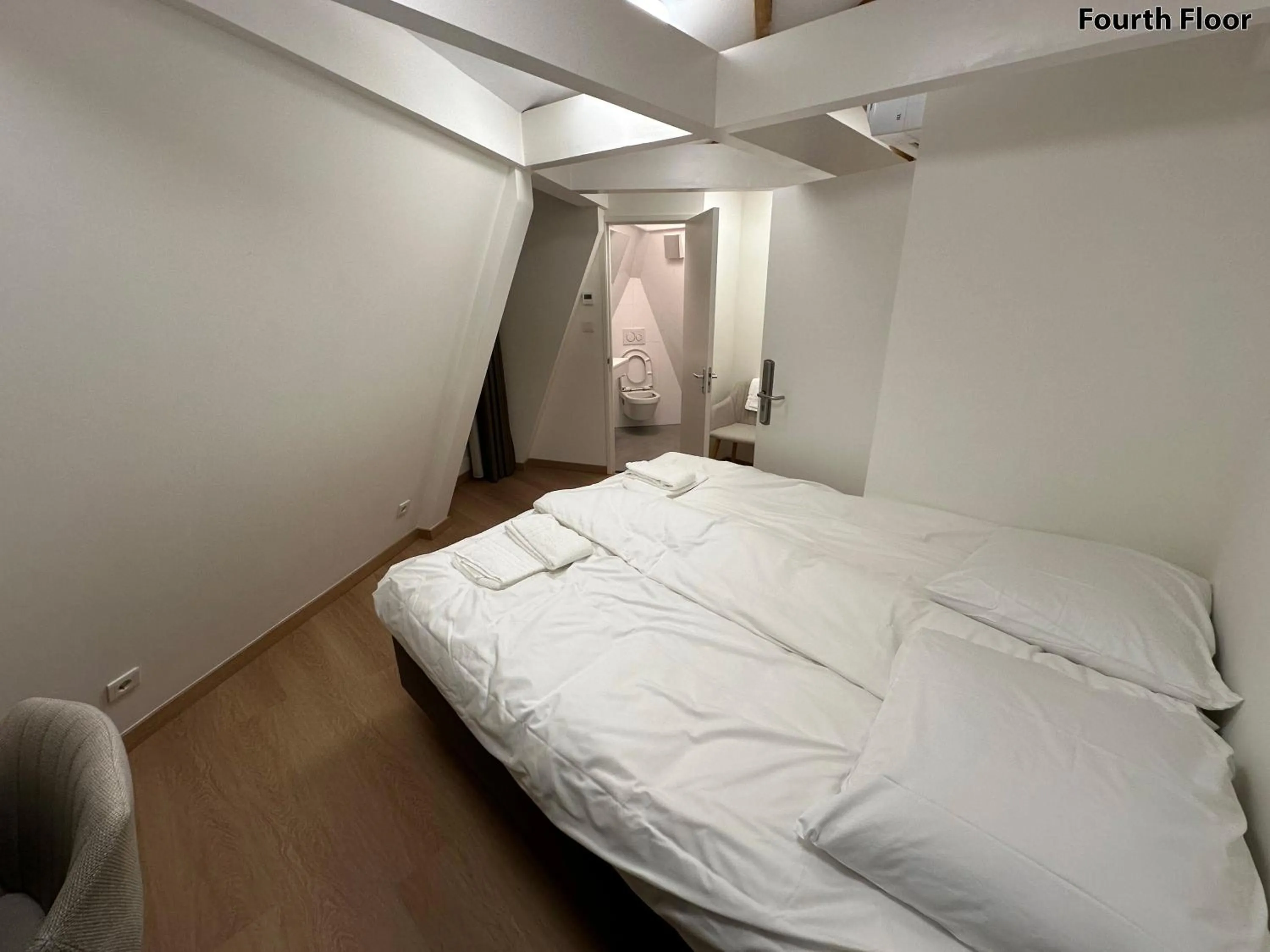 Bed in Voyagers Amsterdam