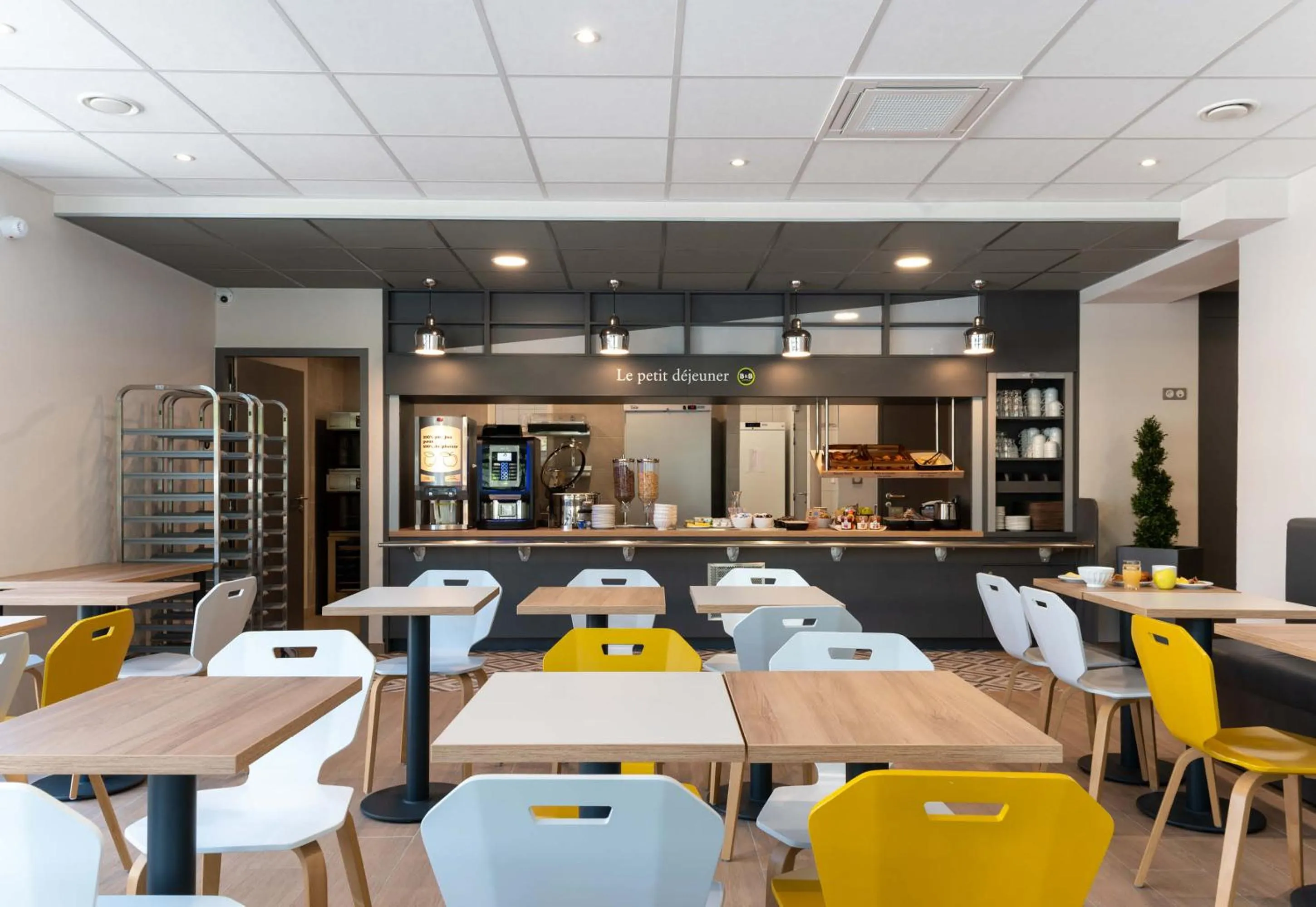 Restaurant/places to eat in B&B HOTEL Aix-les-Bains