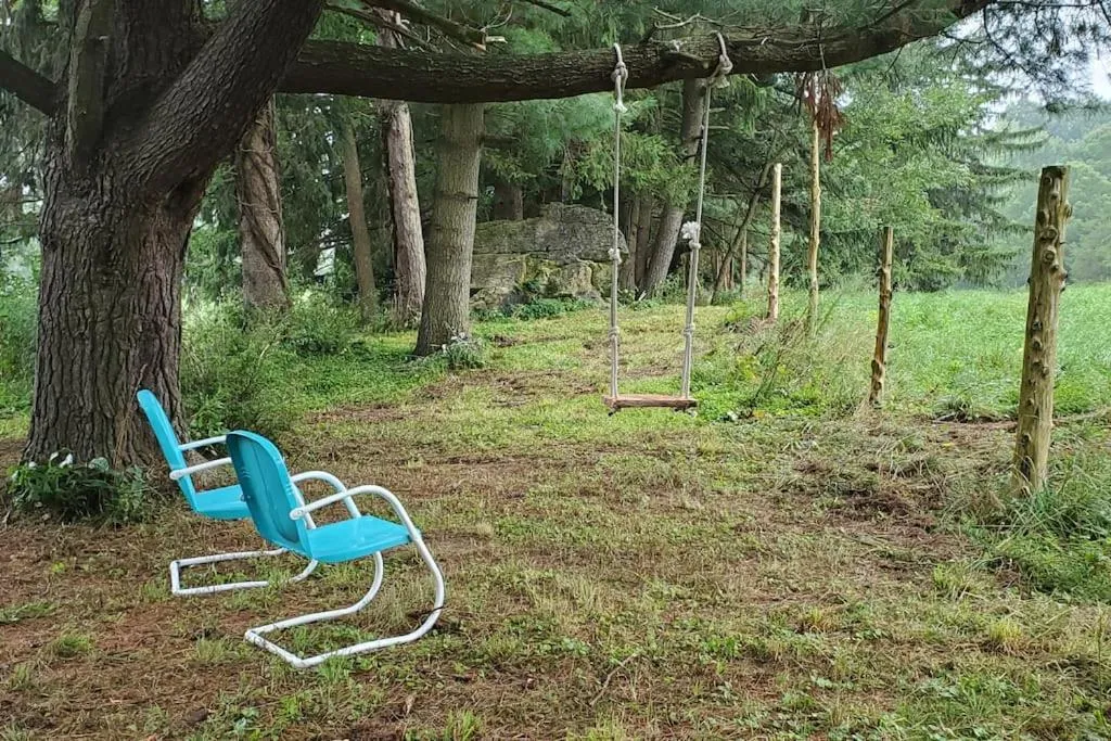 Craftsman Hideaway at the 1841 Farmhouse