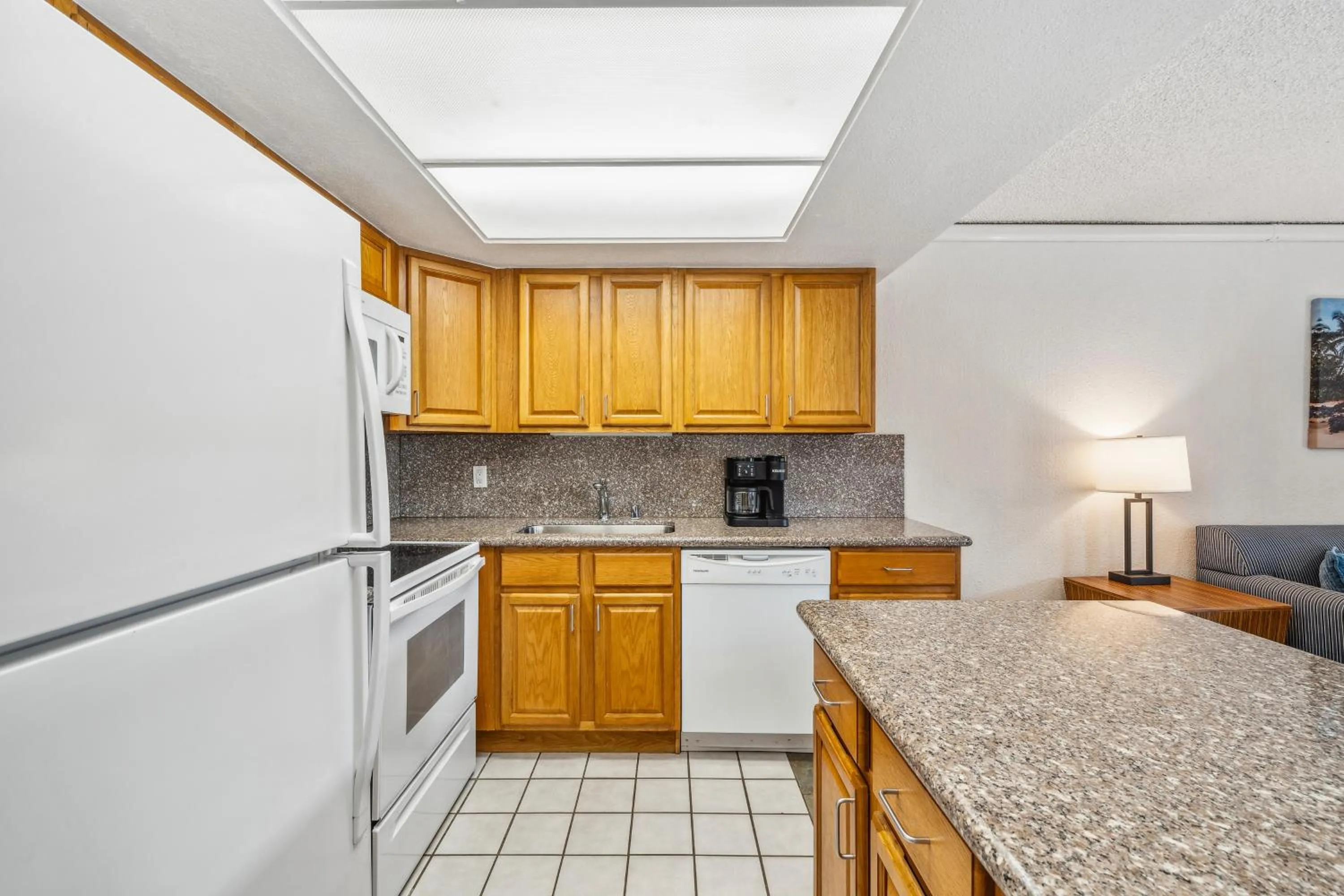 Kitchen or kitchenette in Maui Schooner Resort