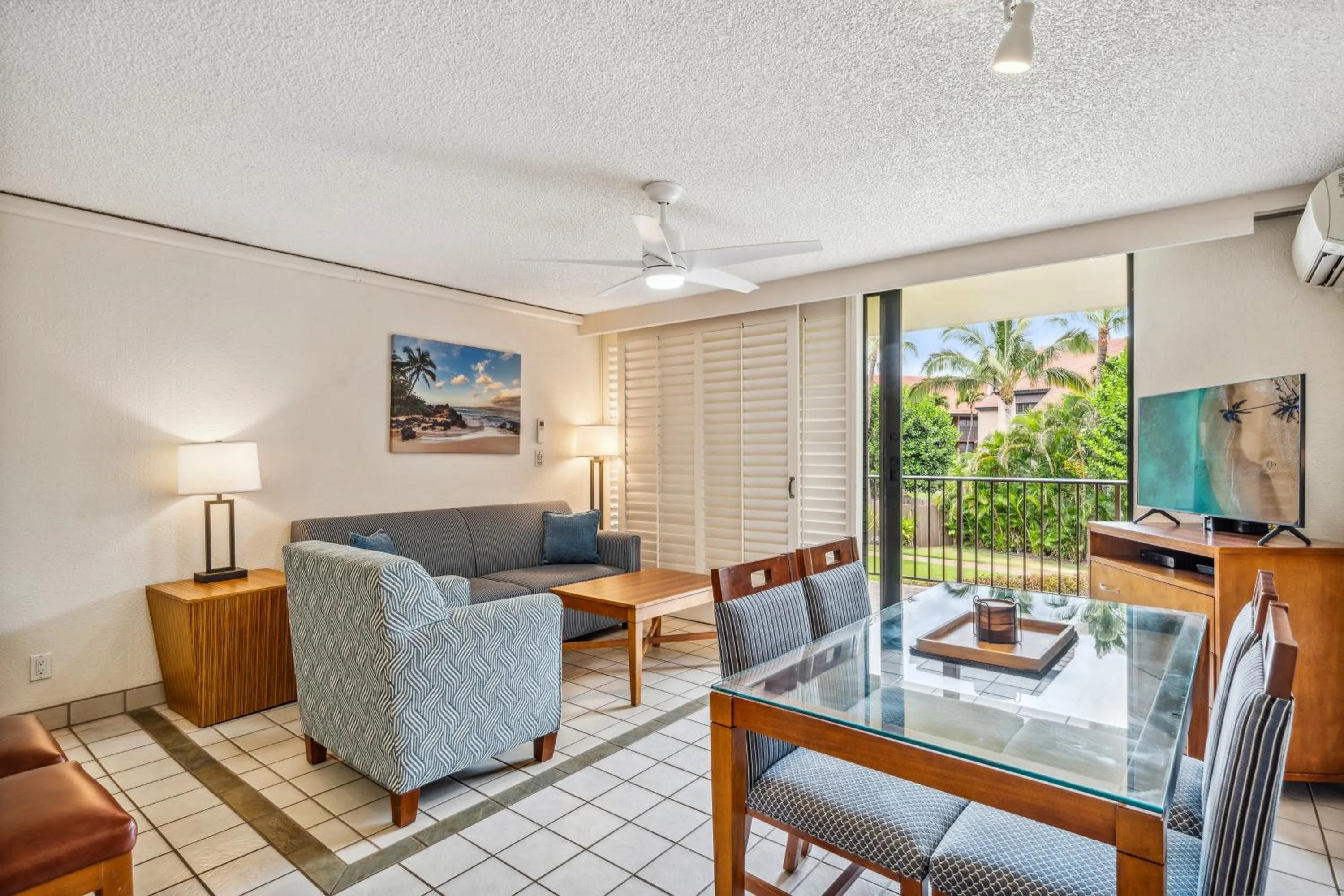 TV and multimedia in Maui Schooner Resort