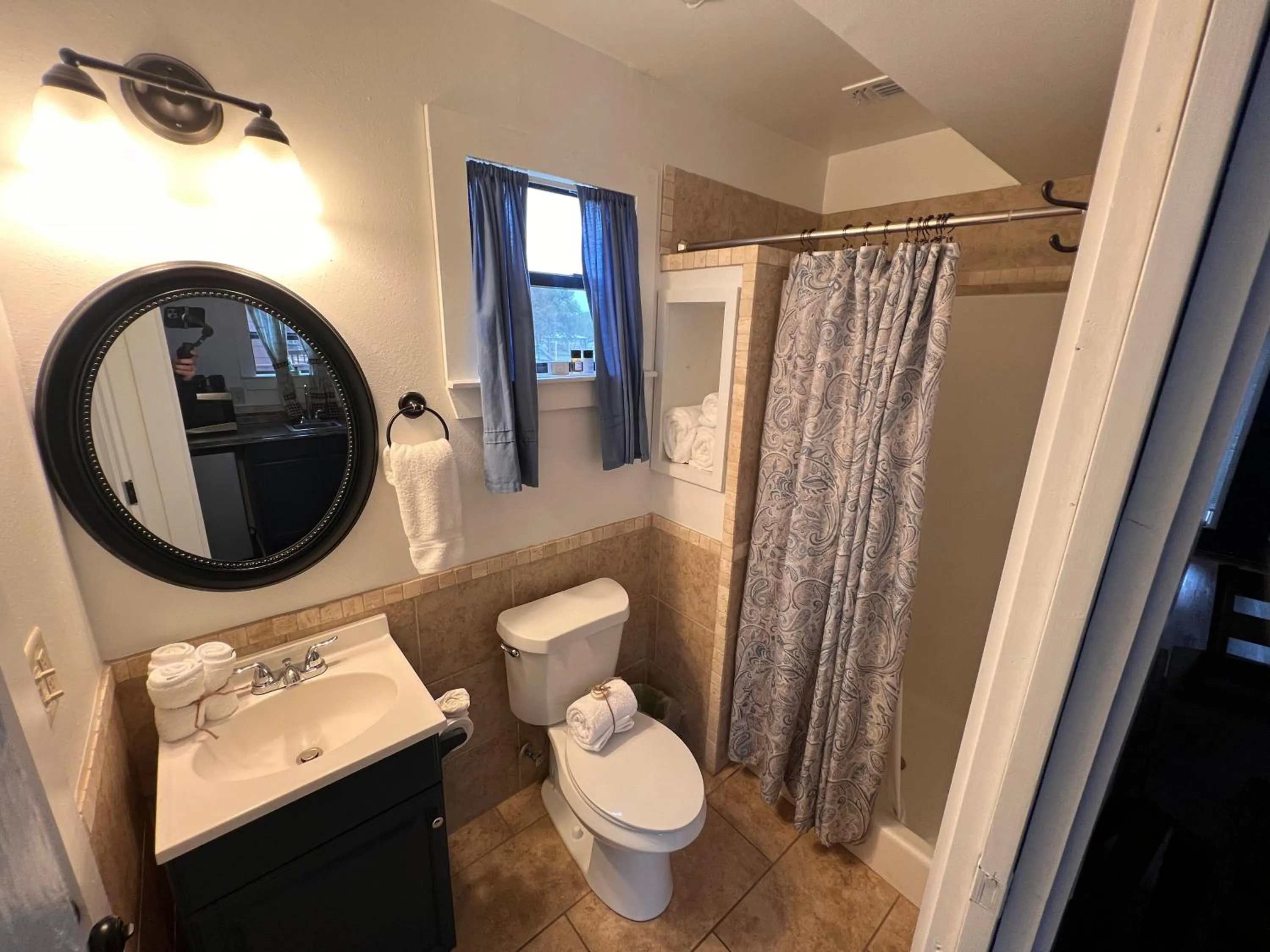 Bathroom in The Hideout Golf Club & Resort