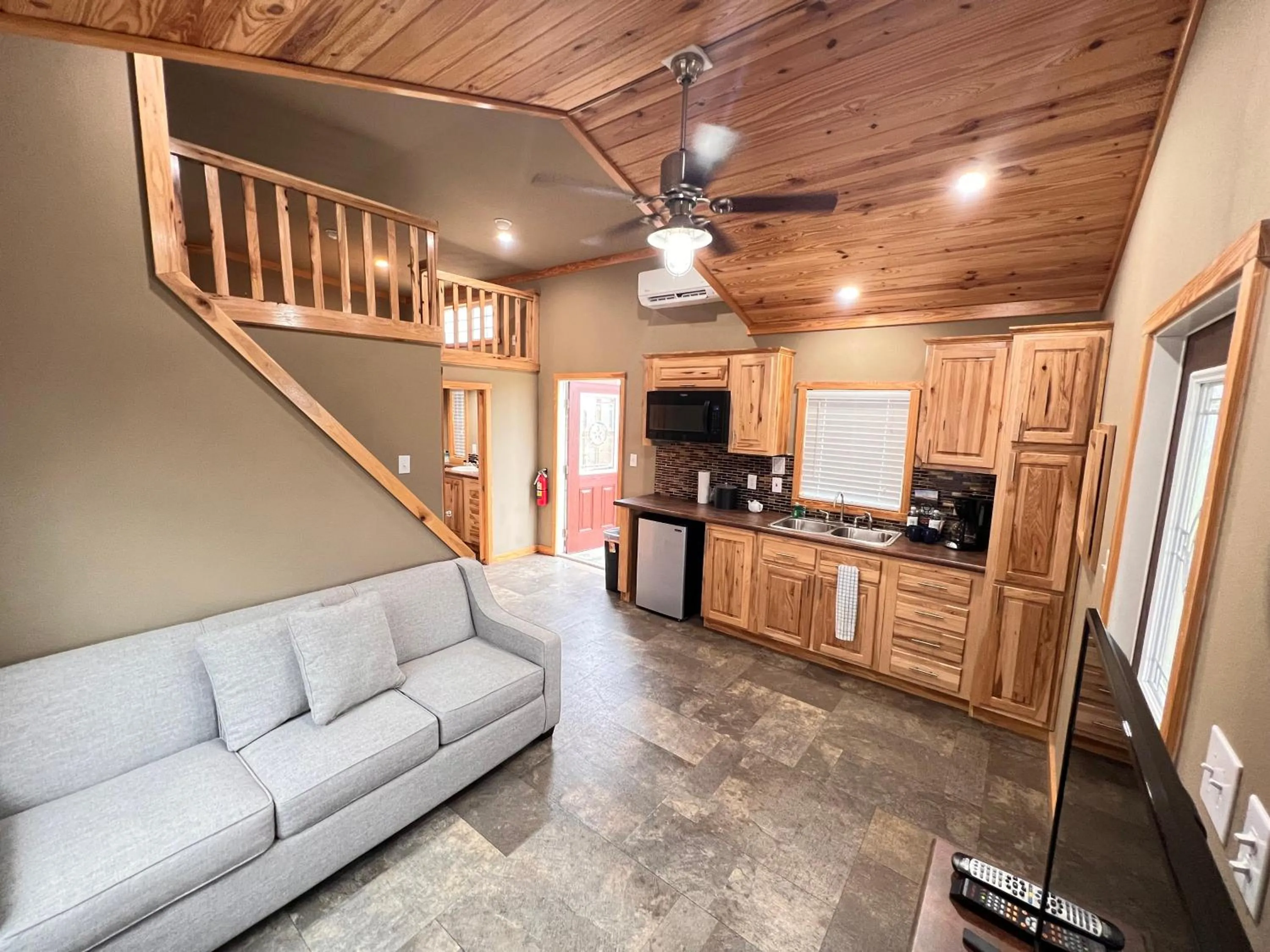 Kitchen or kitchenette in The Hideout Golf Club & Resort