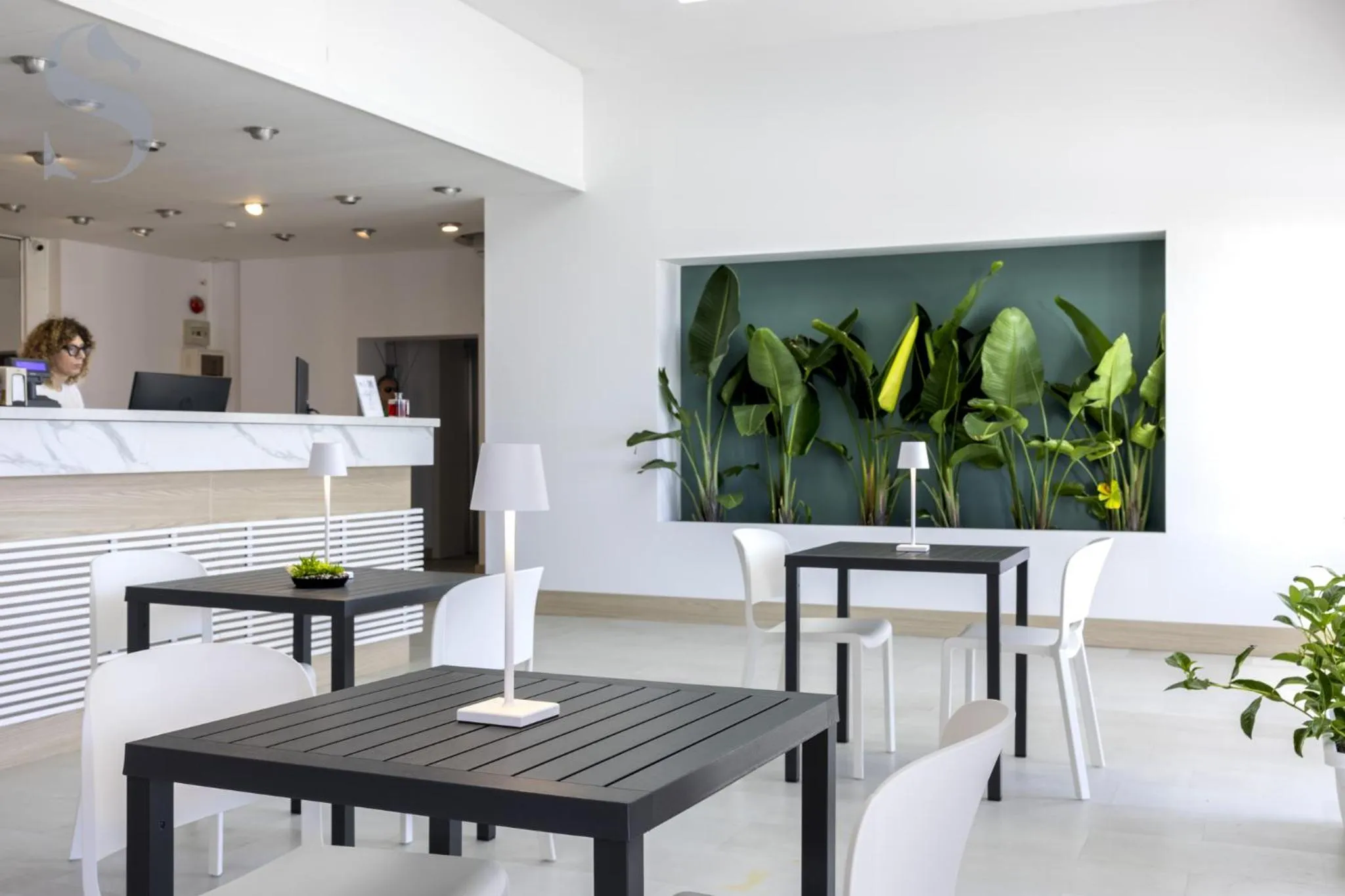 Lobby or reception in Sud Hotel Pulsano