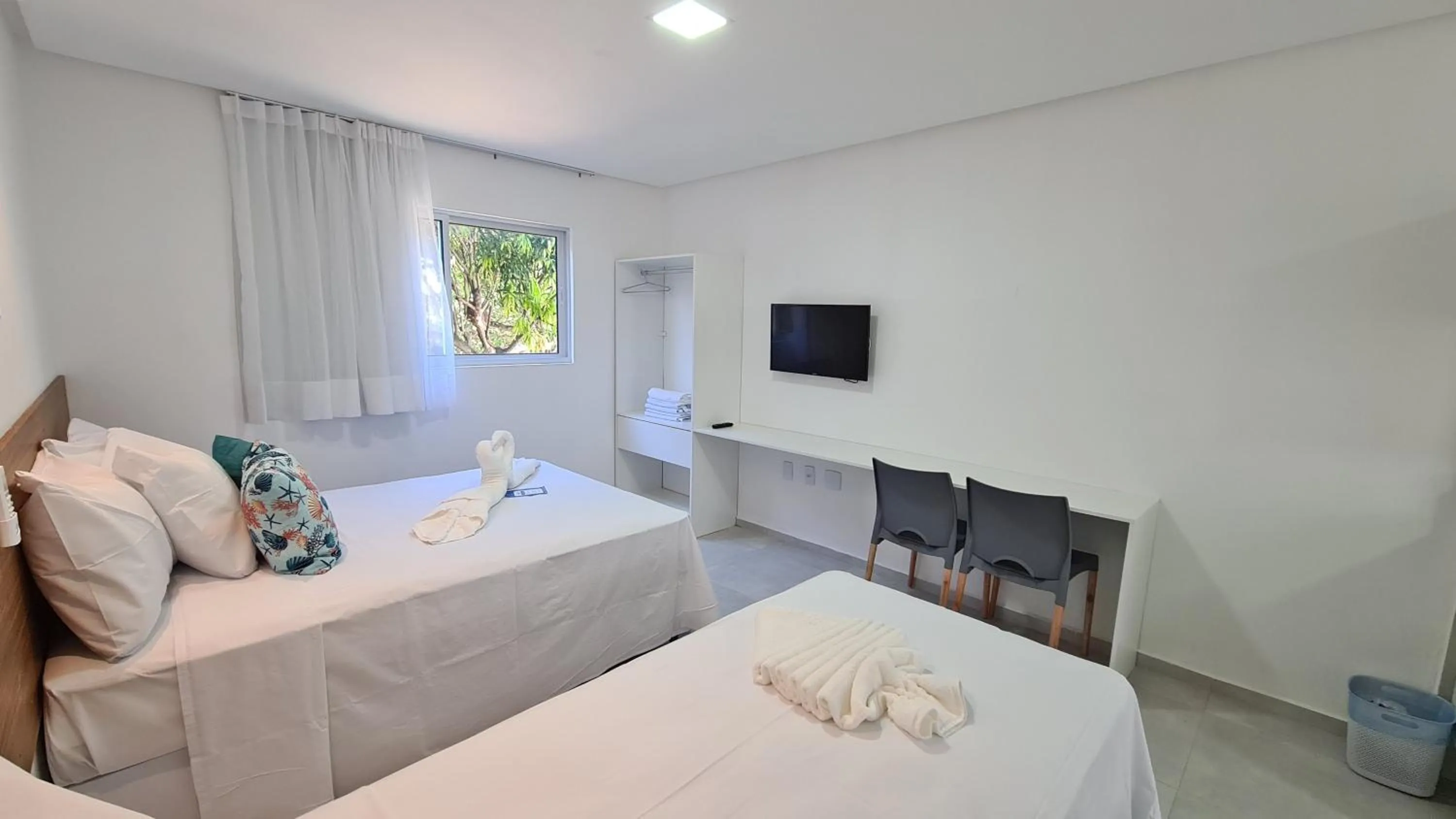 TV and multimedia, Bed in Porto Vila by AFT