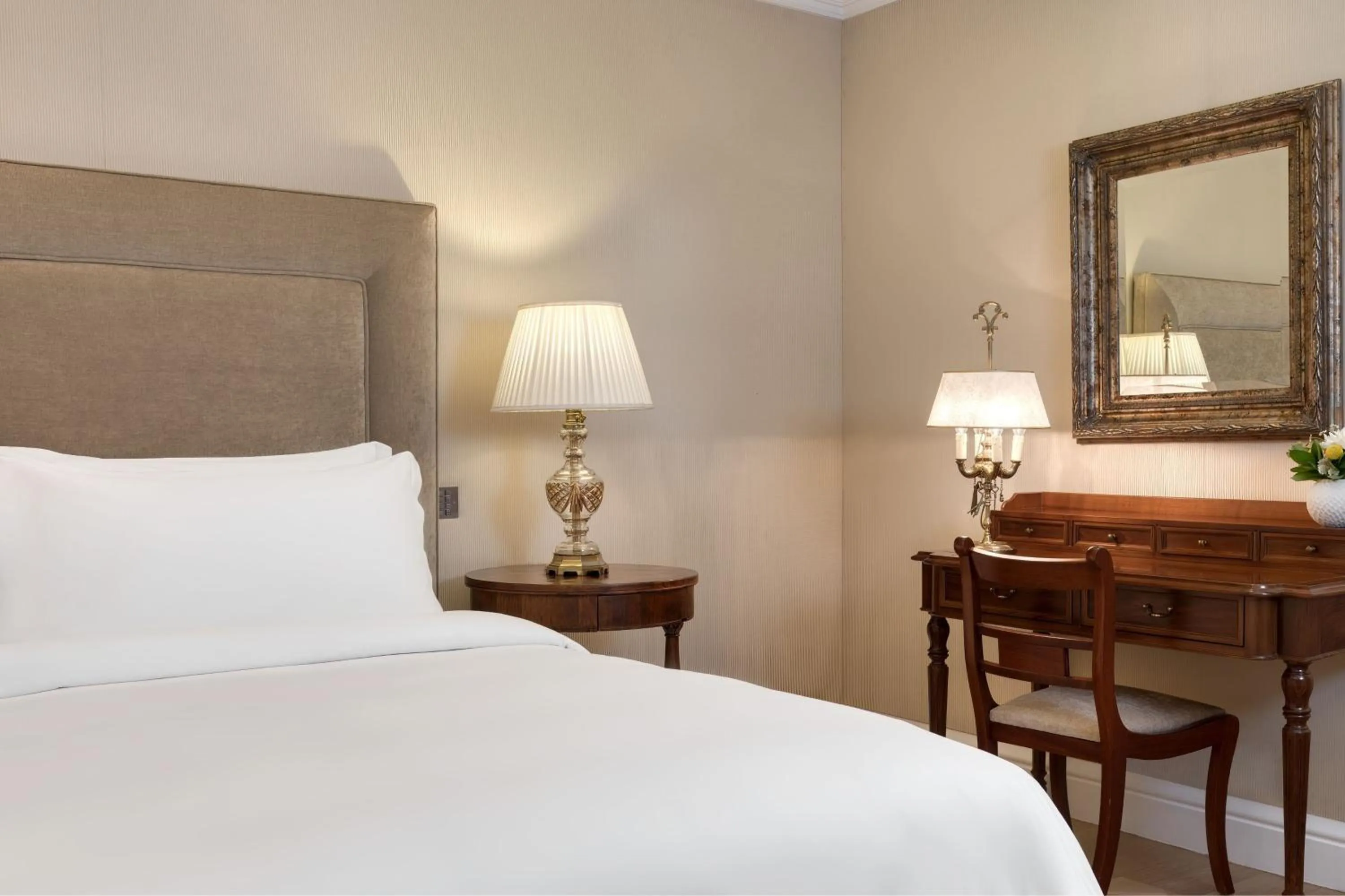 Bedroom, Bed in King George, a Luxury Collection Hotel, Athens