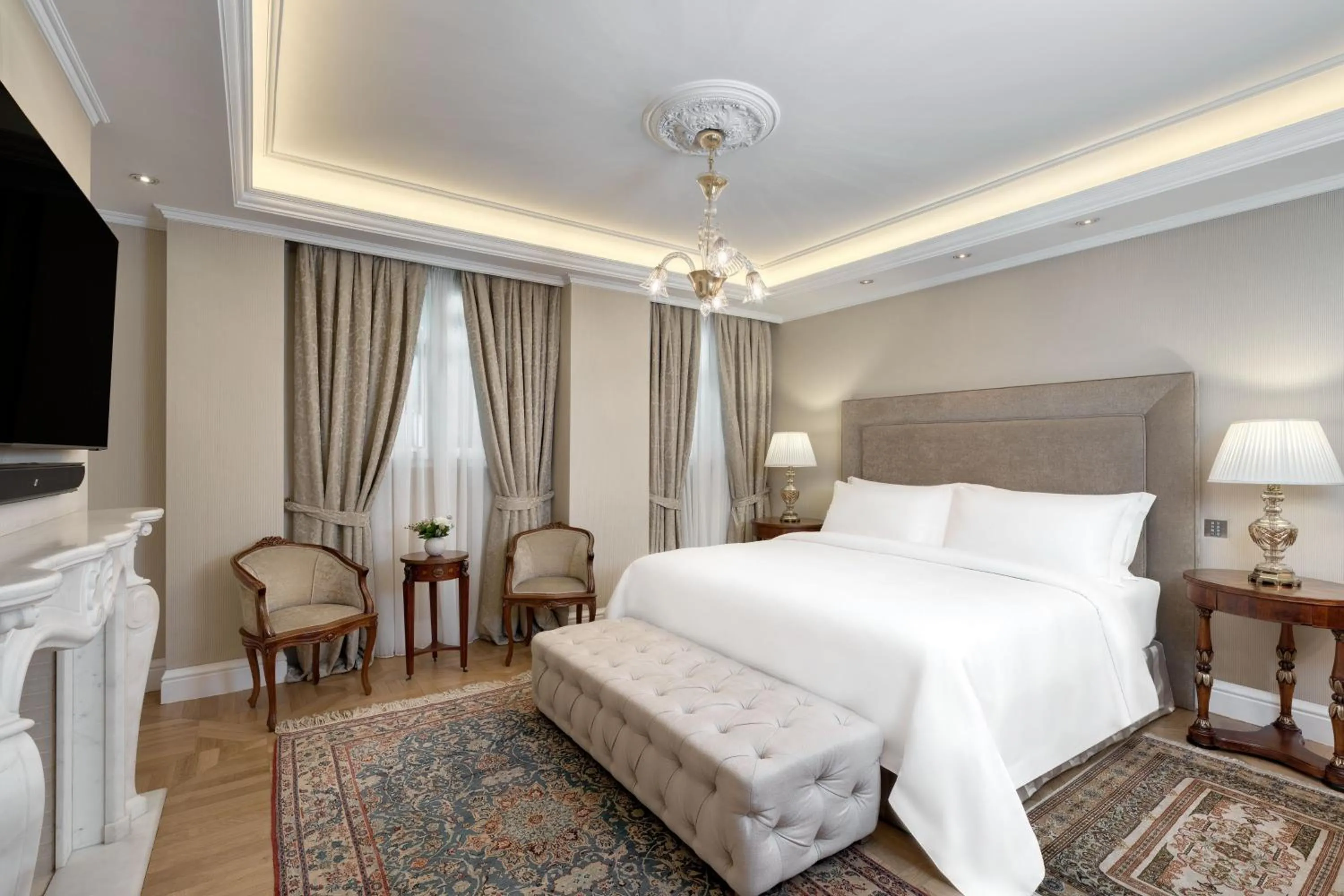 Bedroom, Bed in King George, a Luxury Collection Hotel, Athens